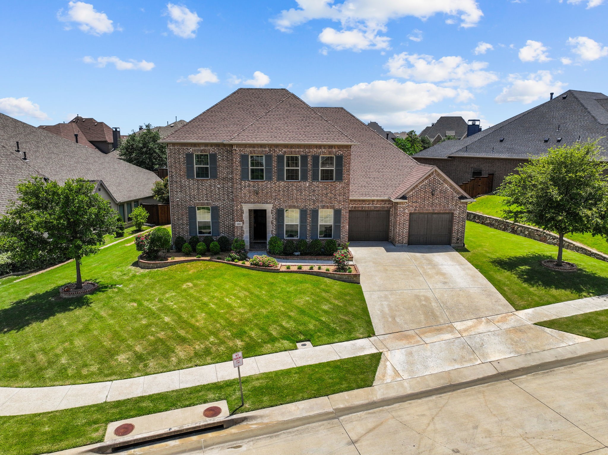 1008 Broadmoor Way