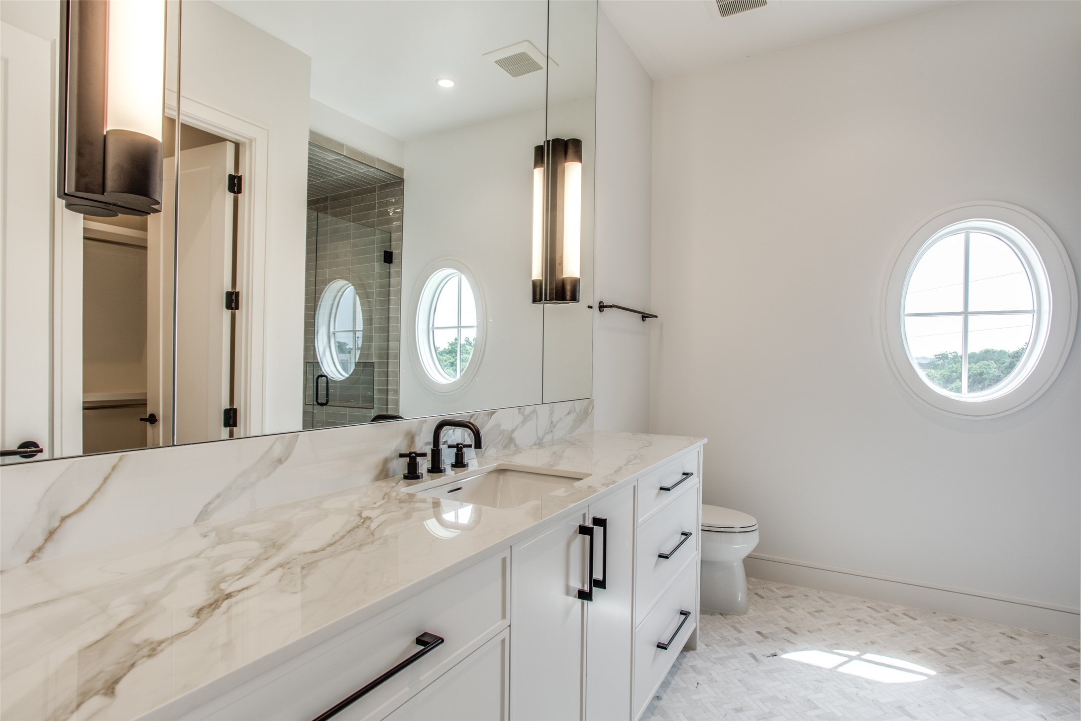 2600 Canopy Court