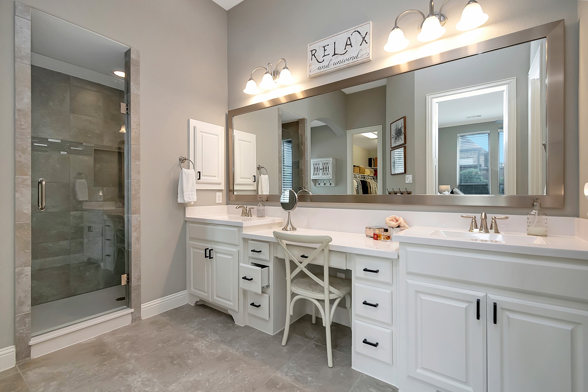 938 Lake Hills Trail