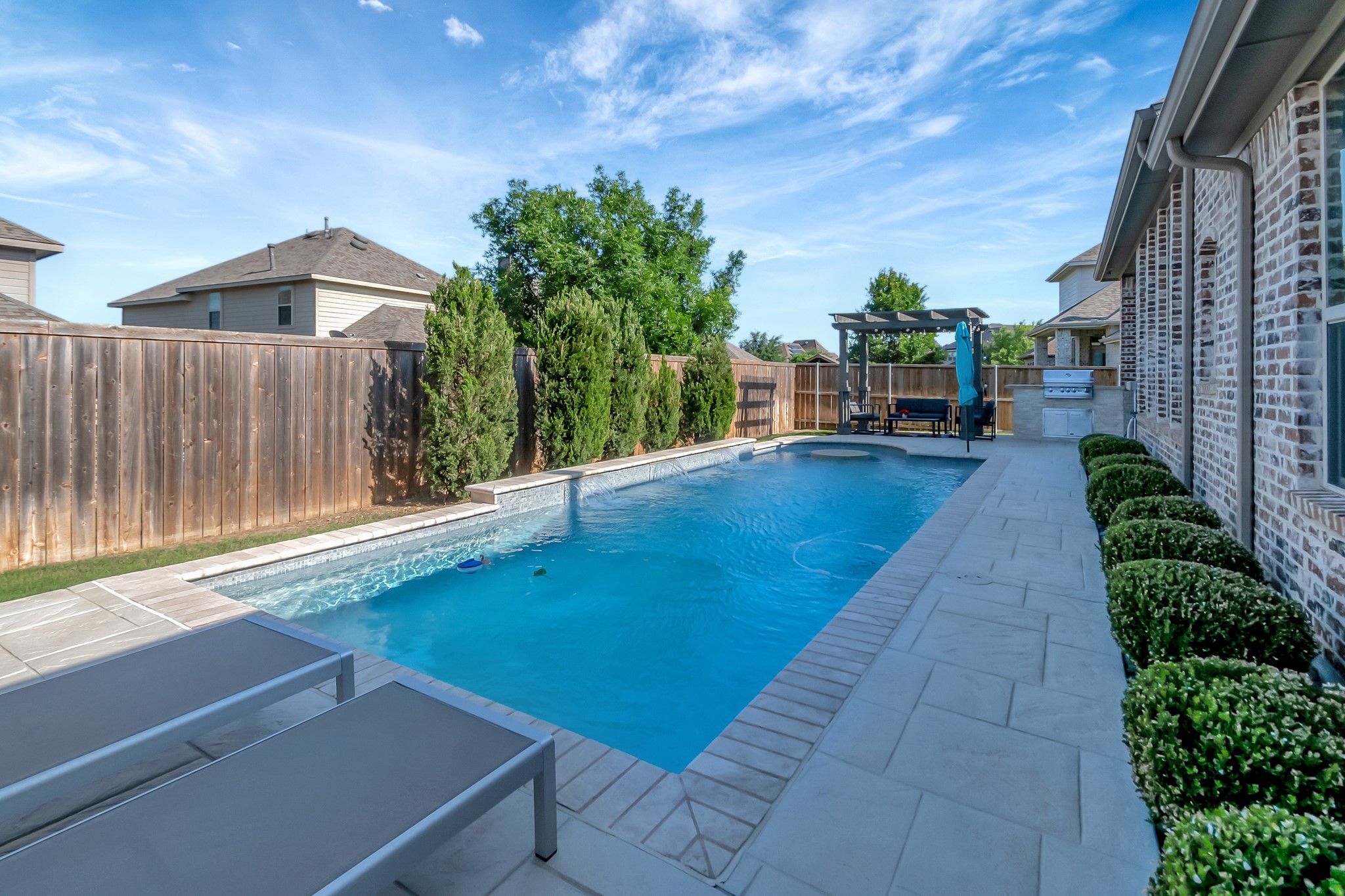 1008 Highpoint Way