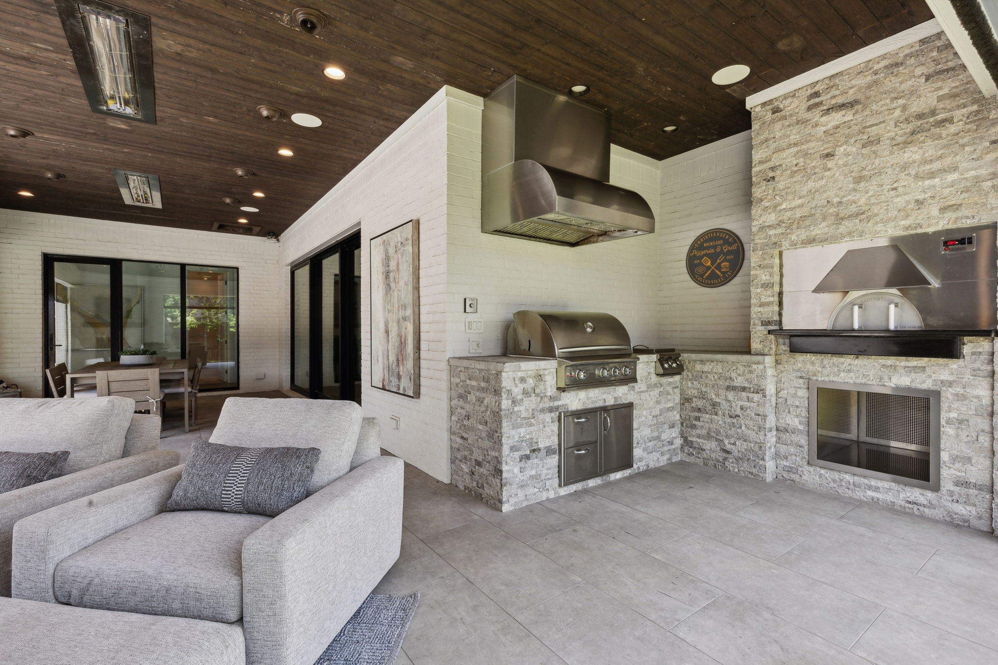 705 Lyndsey Way