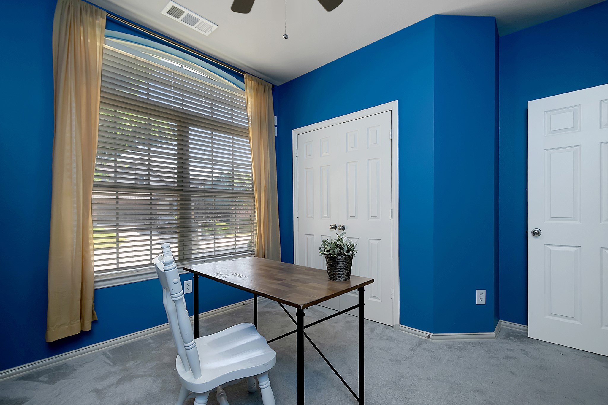 3525 Gallant Trail