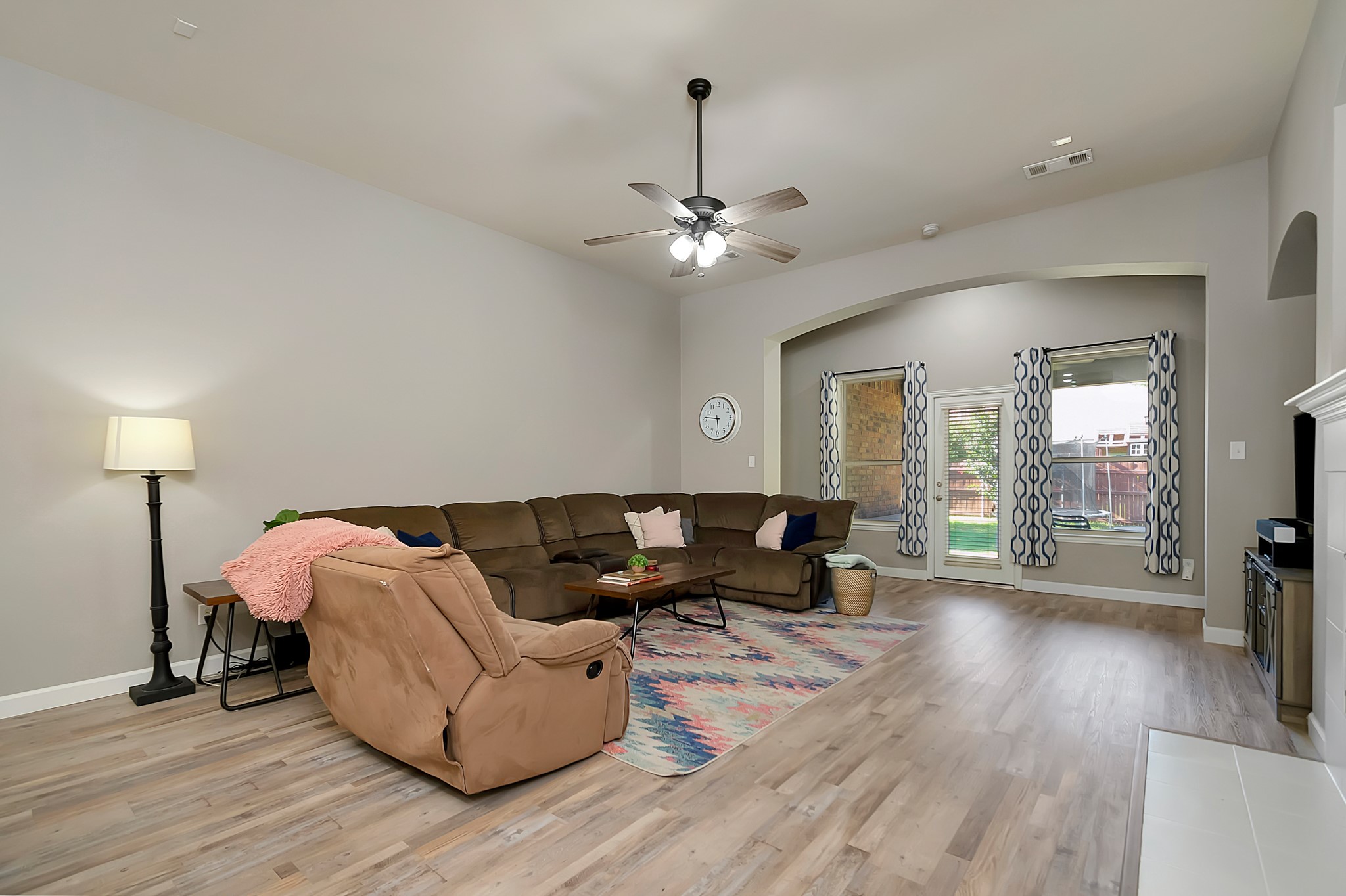 3525 Gallant Trail
