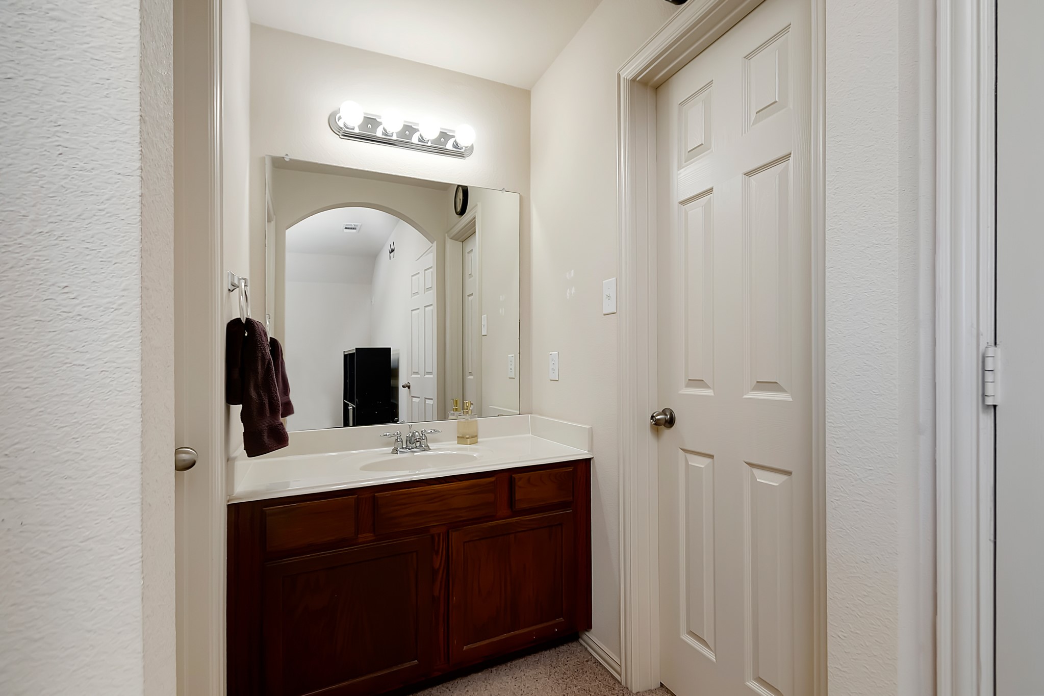 3525 Gallant Trail
