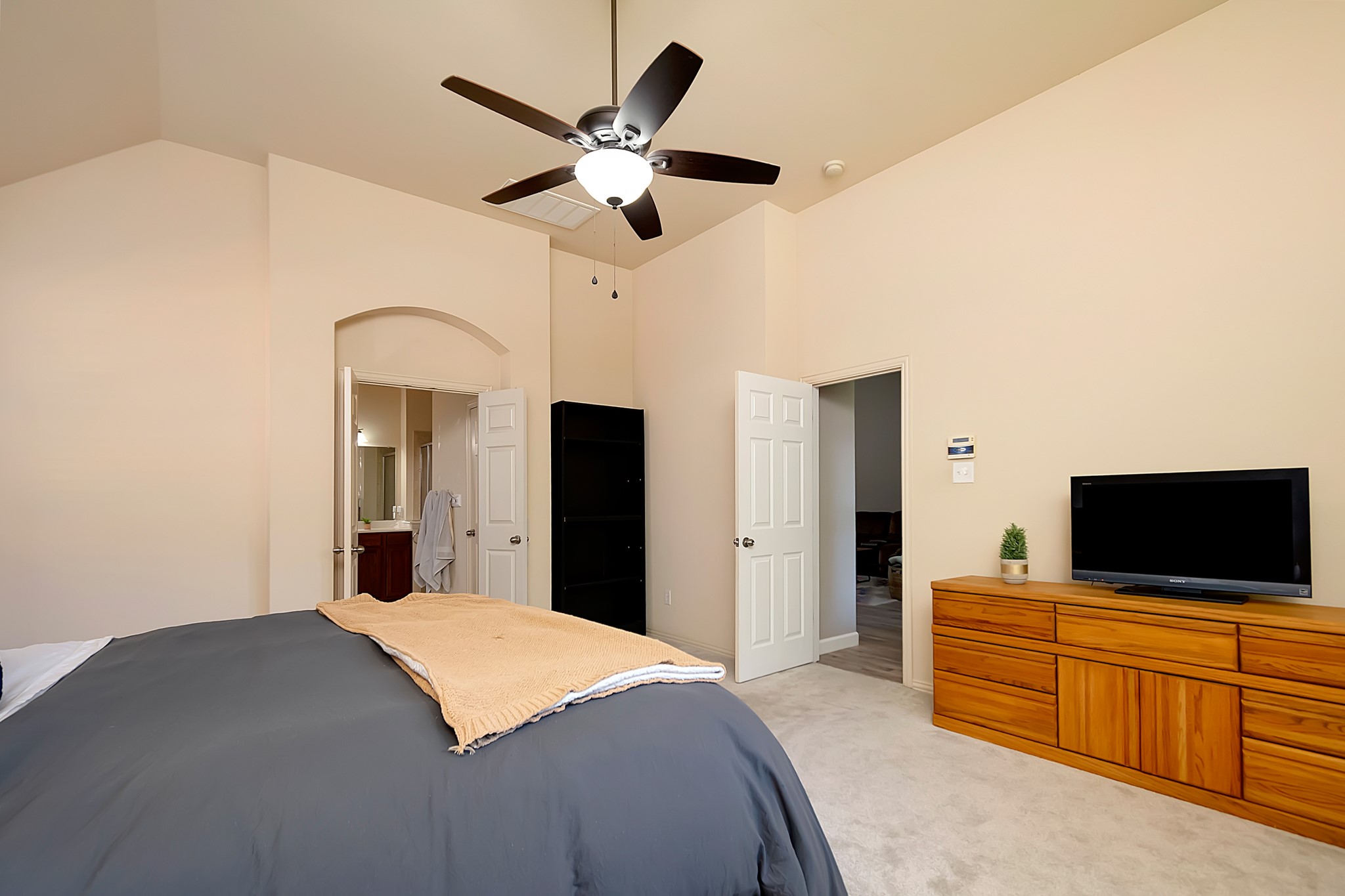 3525 Gallant Trail