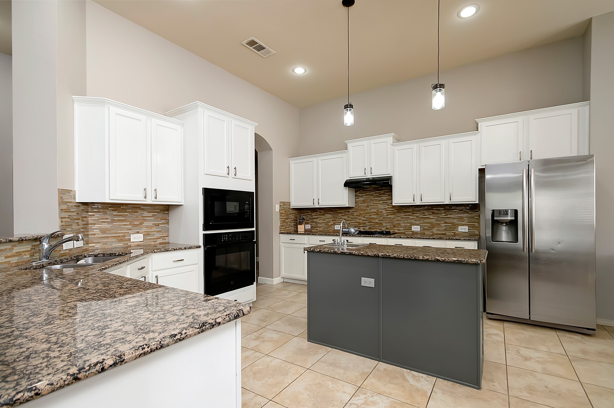 3525 Gallant Trail