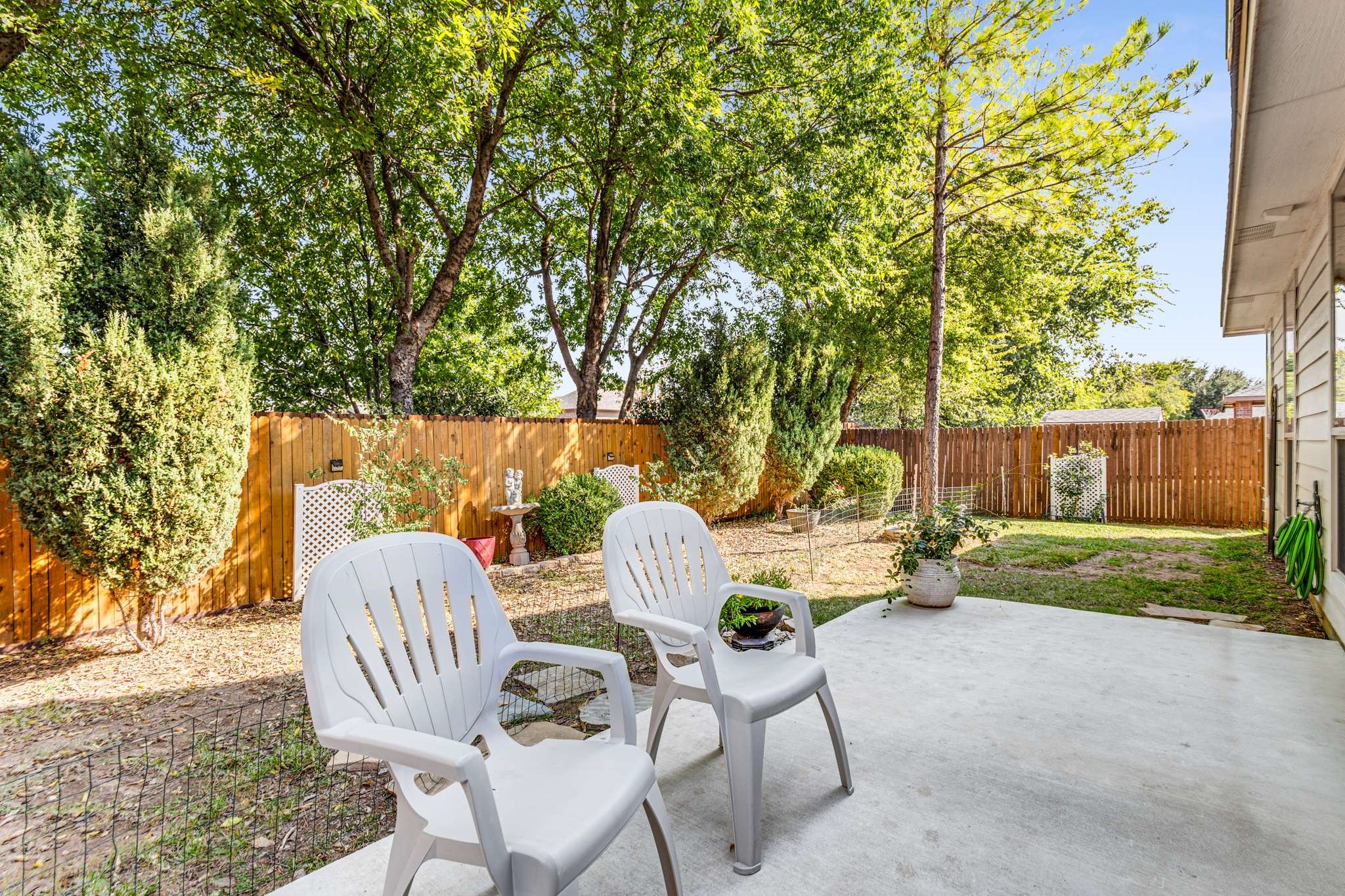 13140 Larks View Point