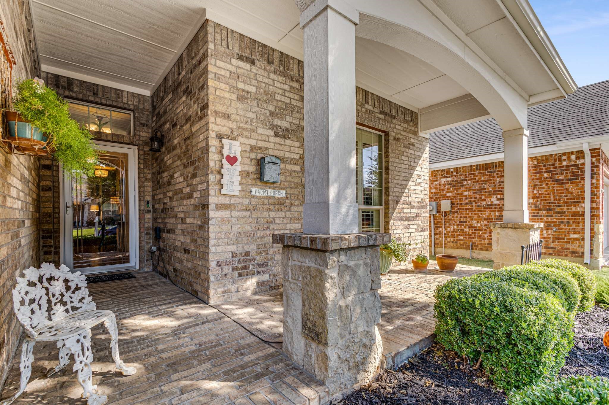 13140 Larks View Point