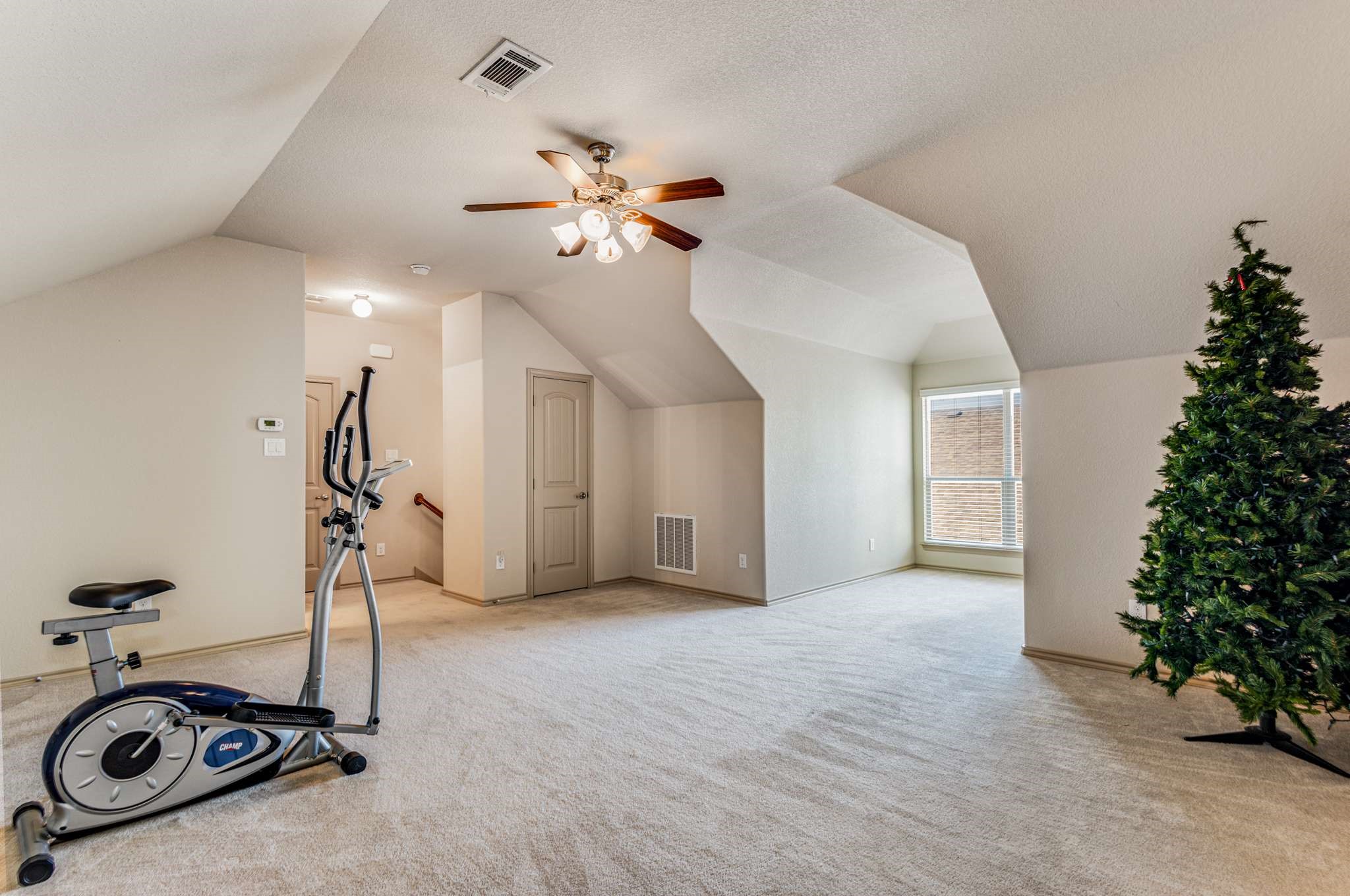 13140 Larks View Point