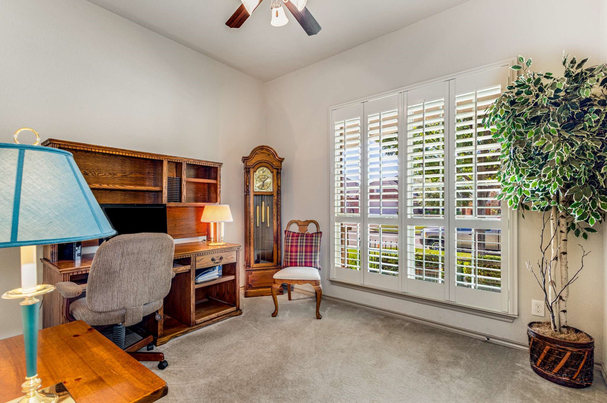 13140 Larks View Point