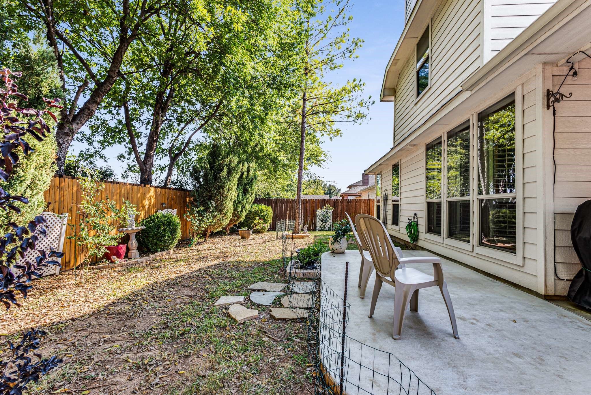 13140 Larks View Point