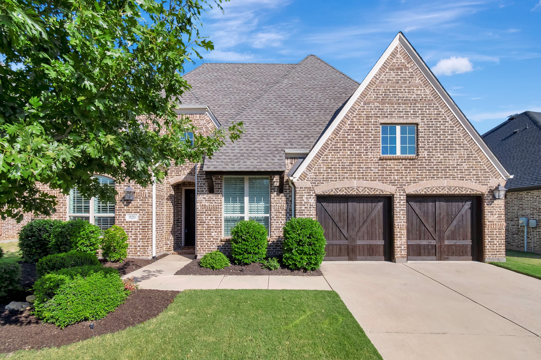 920 Highpoint Way