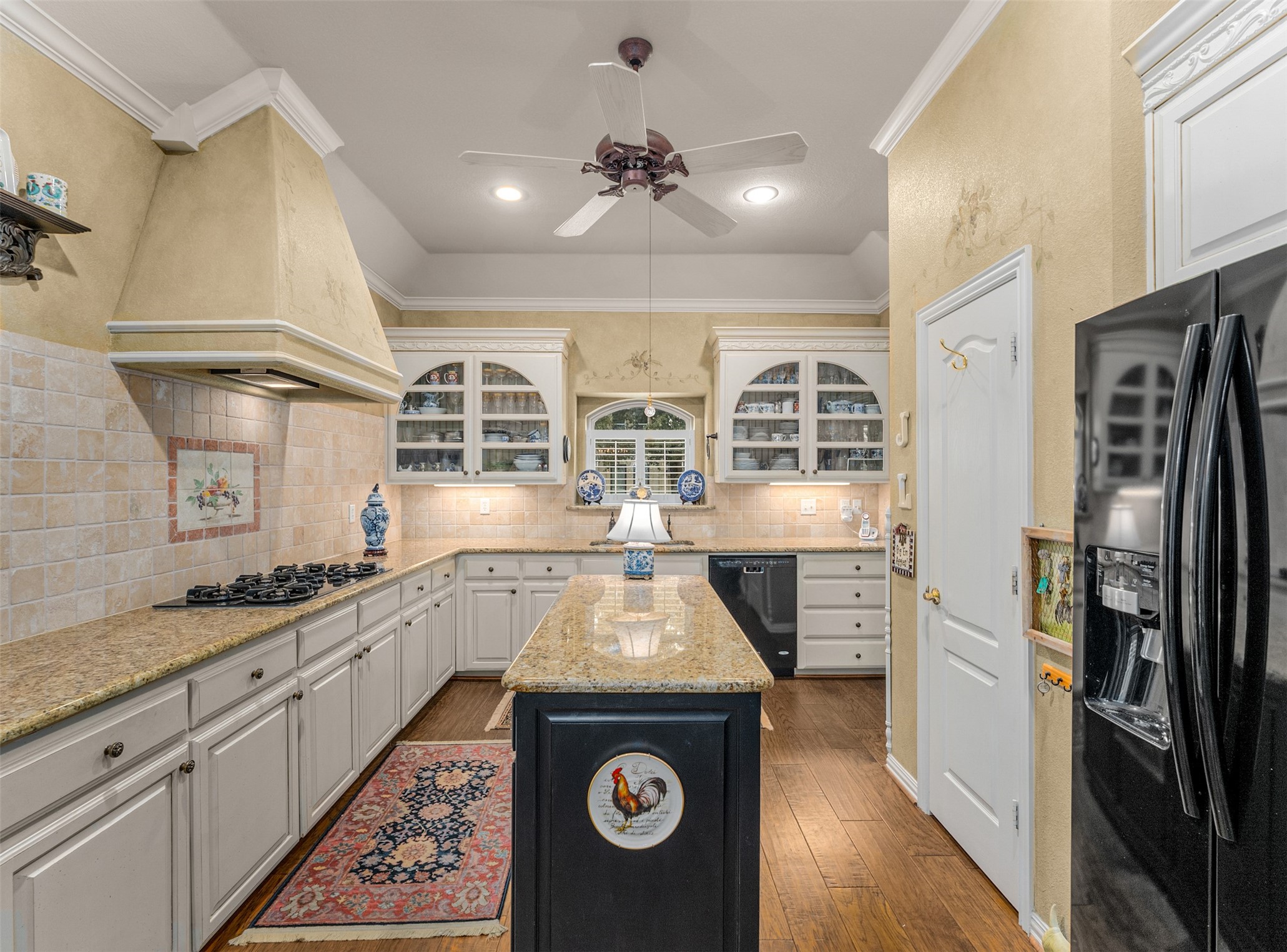 2257 Circle