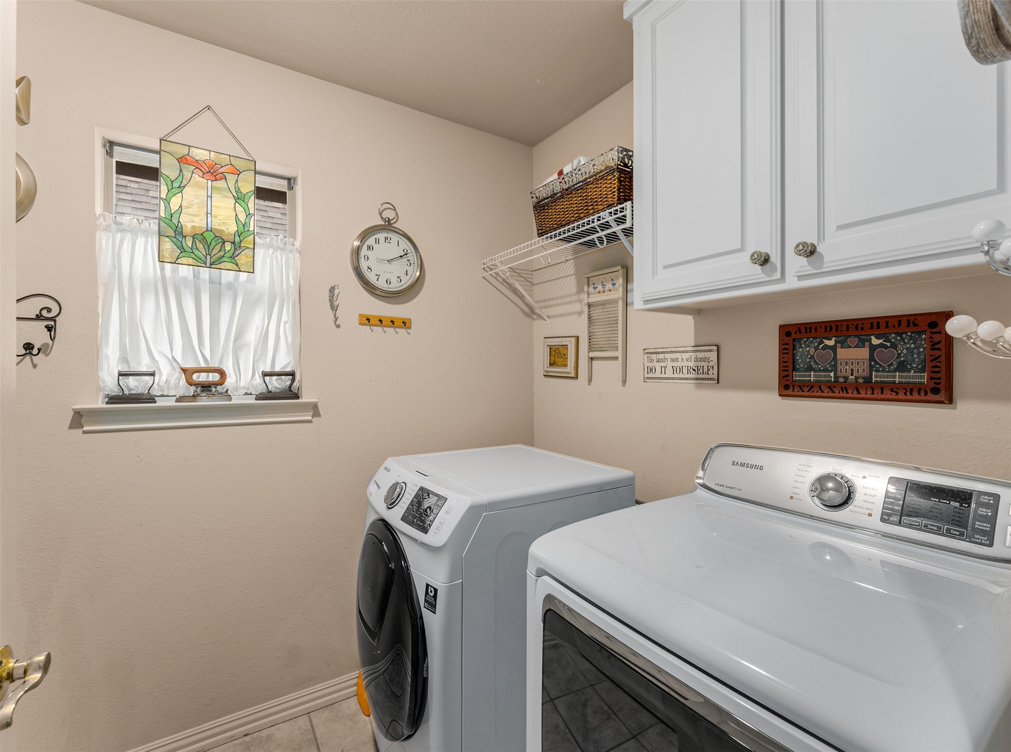 2257 Circle
