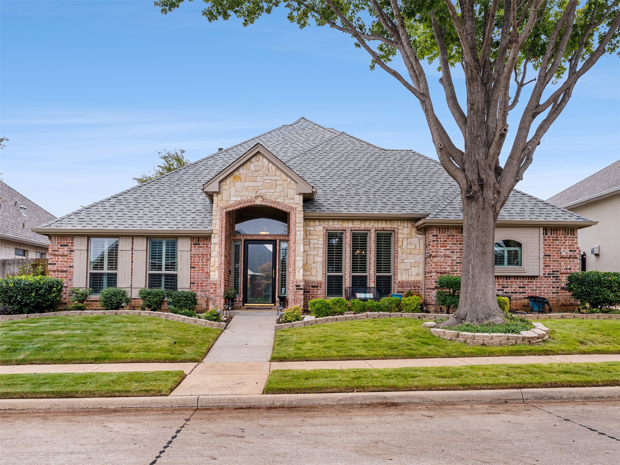 2257 Circle