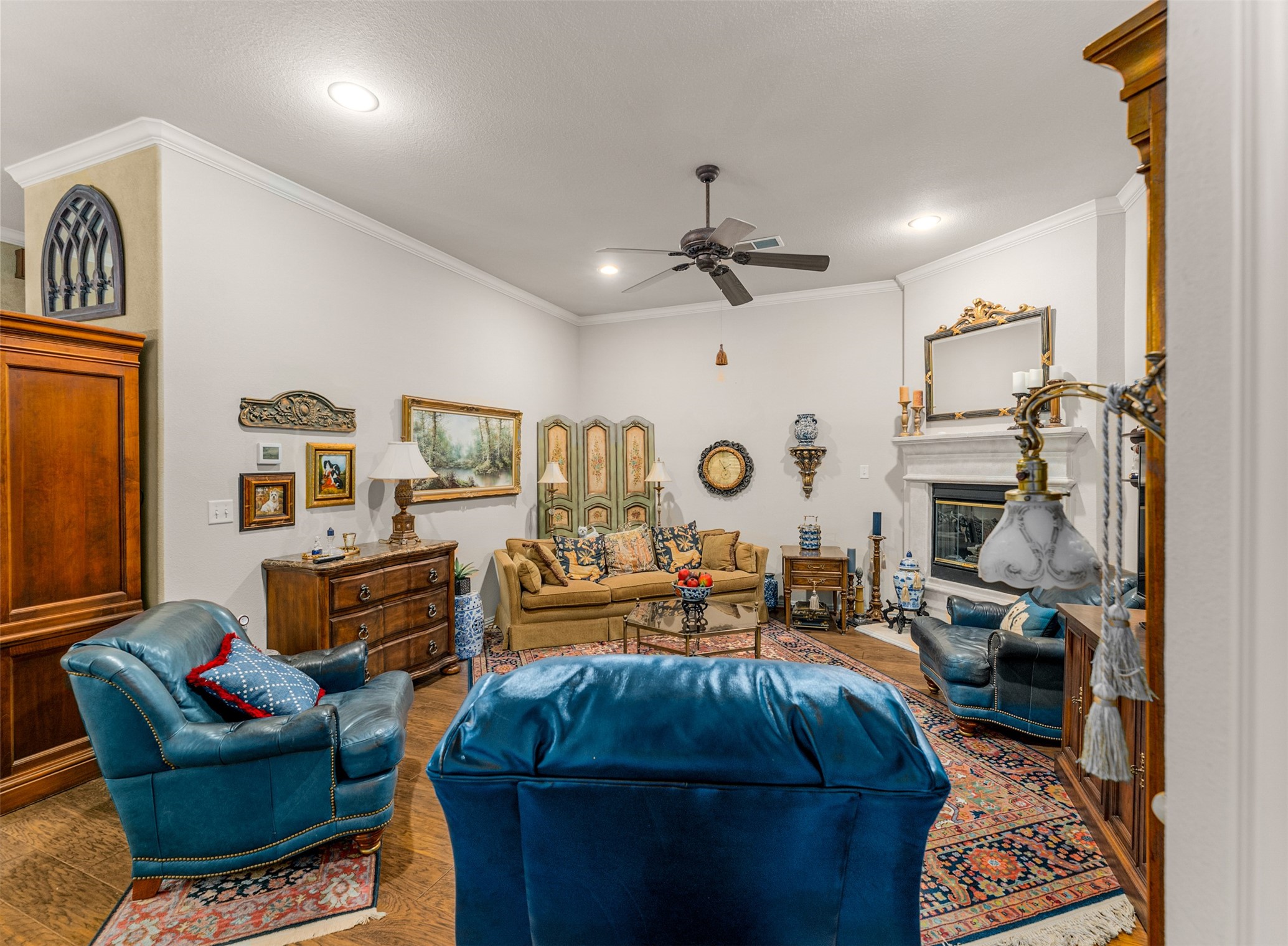 2257 Circle