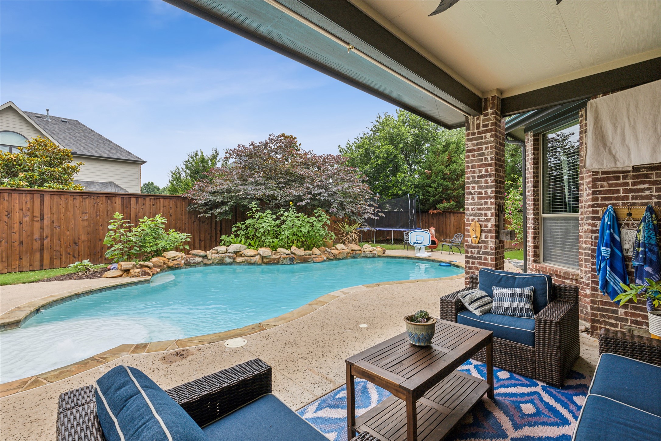 2404 Lilyfield Drive