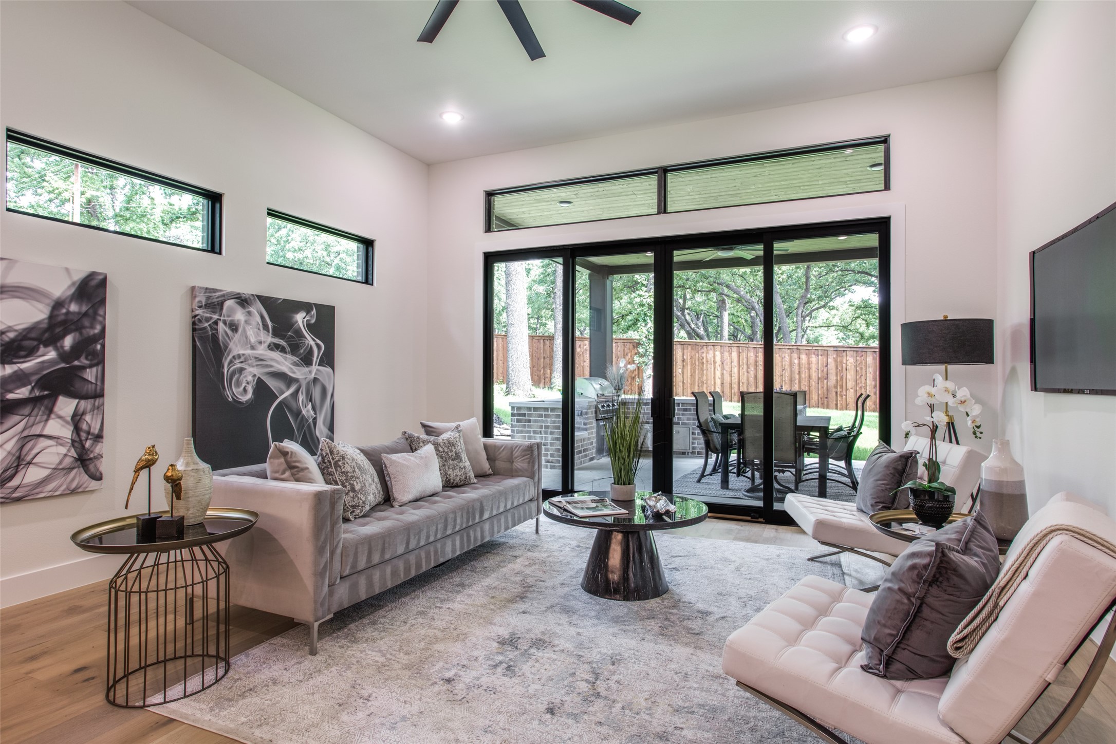 2746 Manchester Lane
