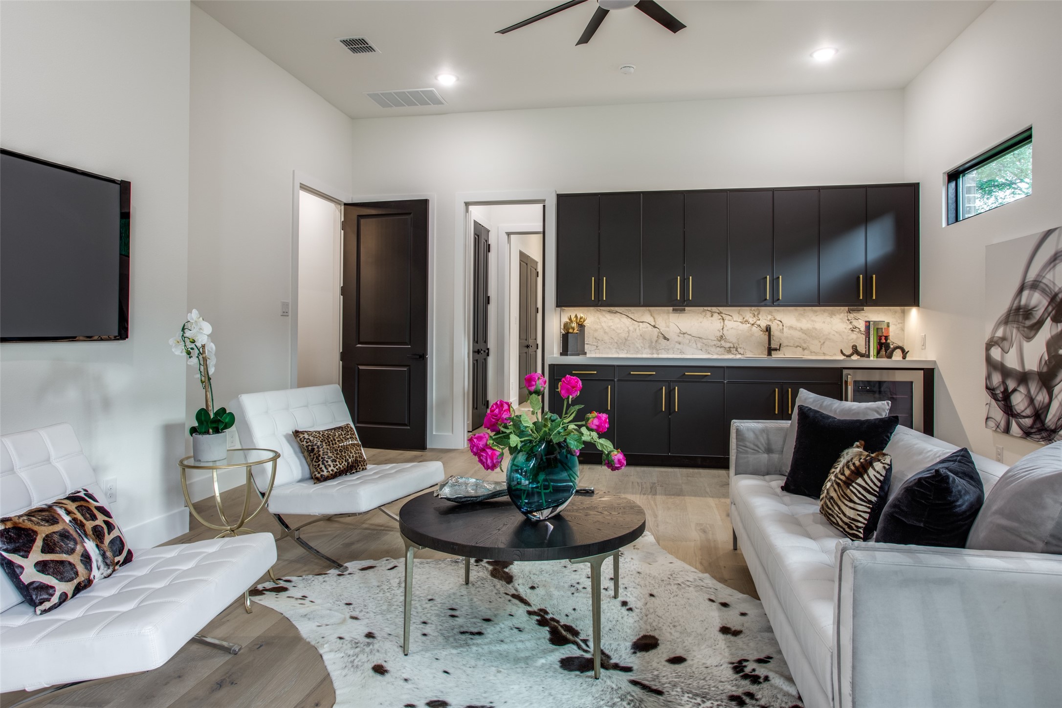 2746 Manchester Lane