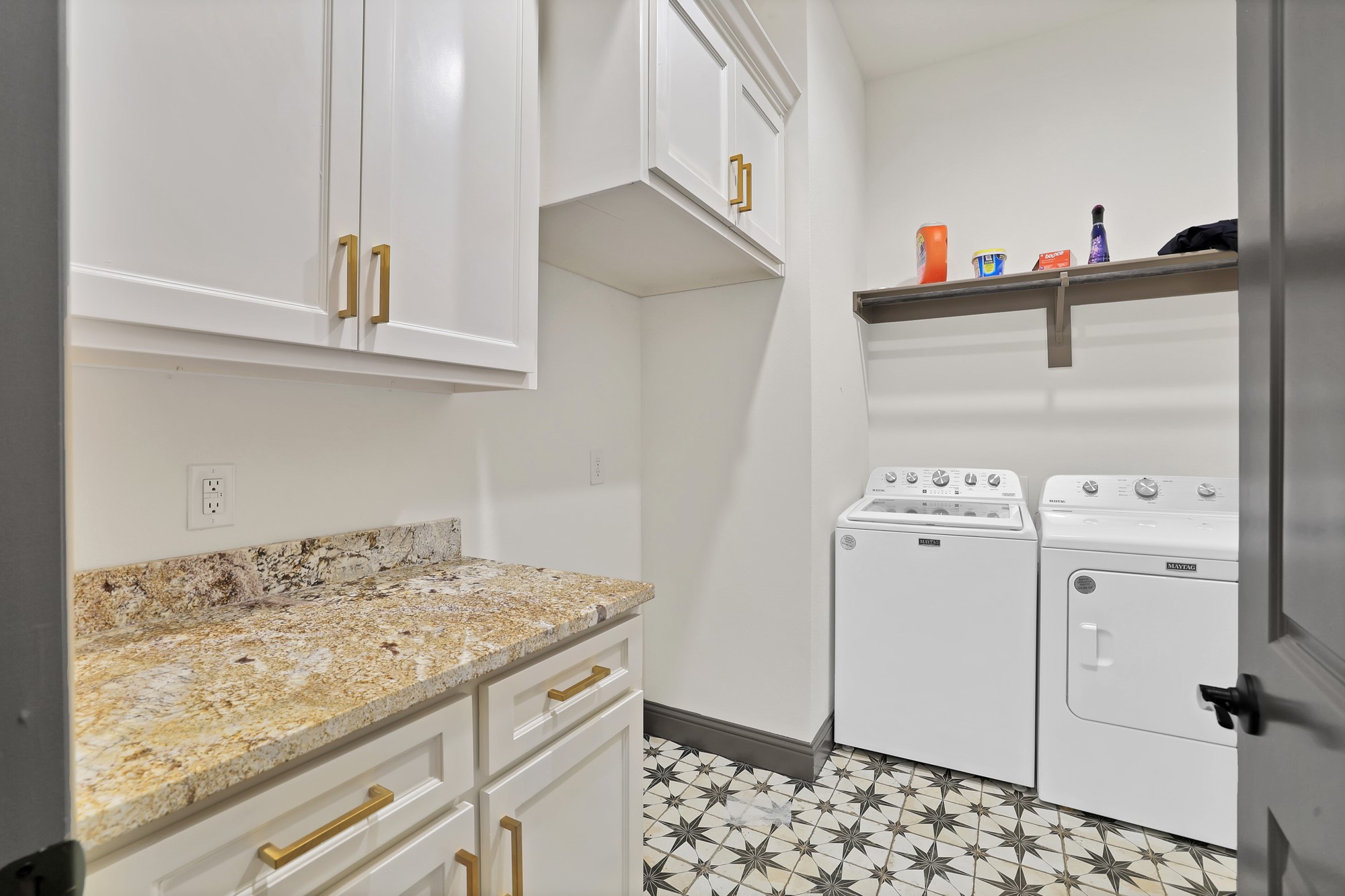 1031 Deer Island Court