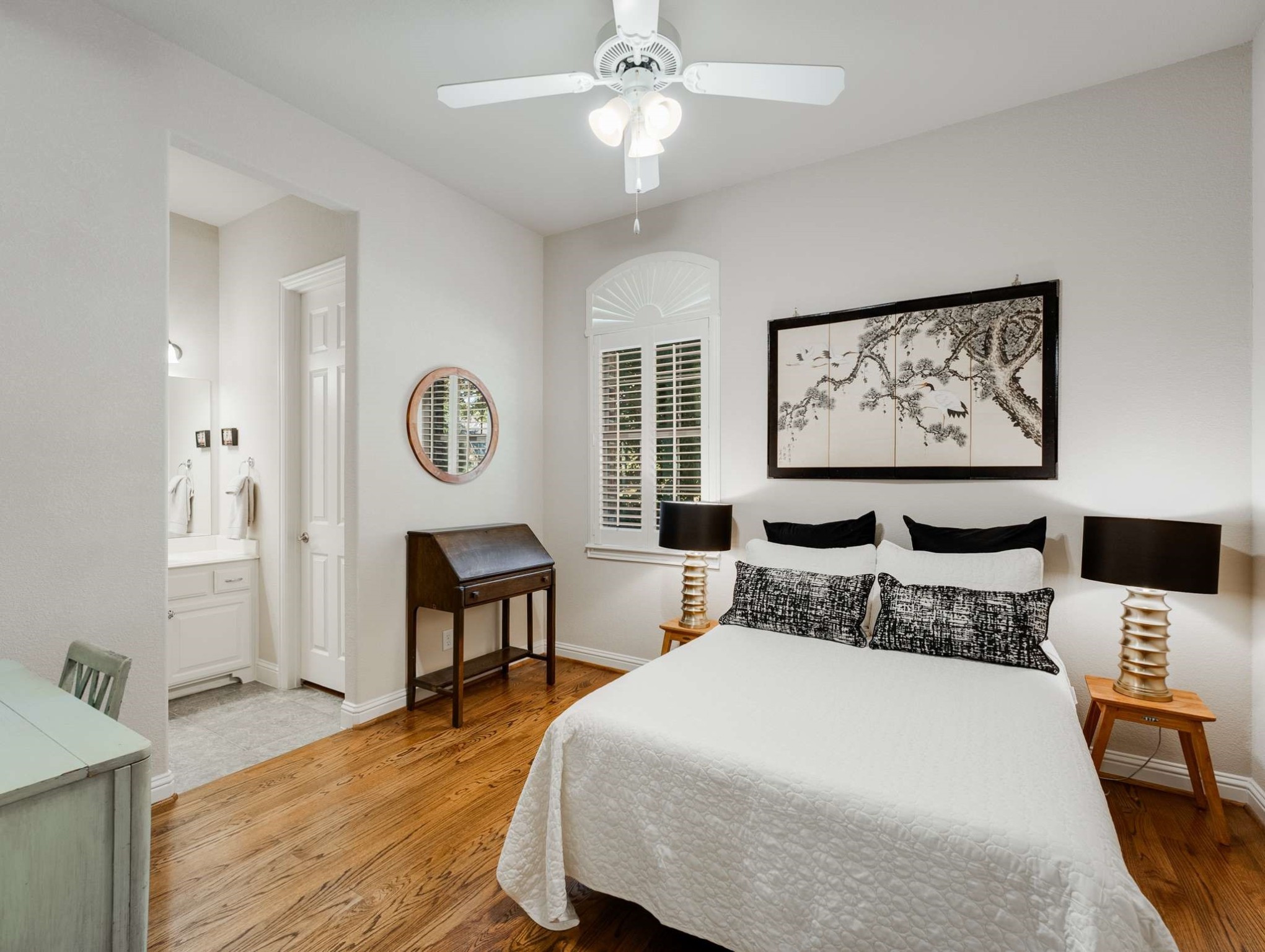 3205 Wild Oak Trail