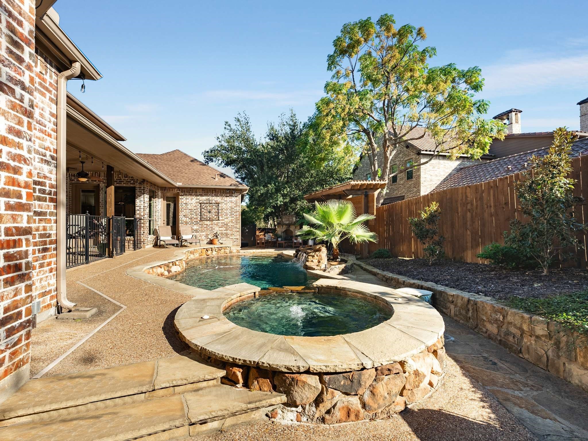 3205 Wild Oak Trail
