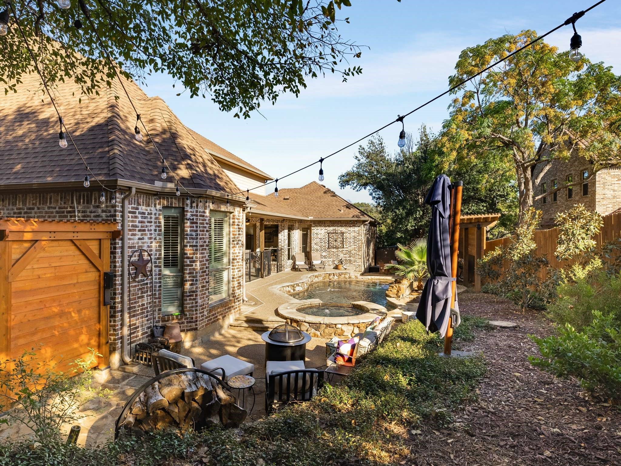 3205 Wild Oak Trail