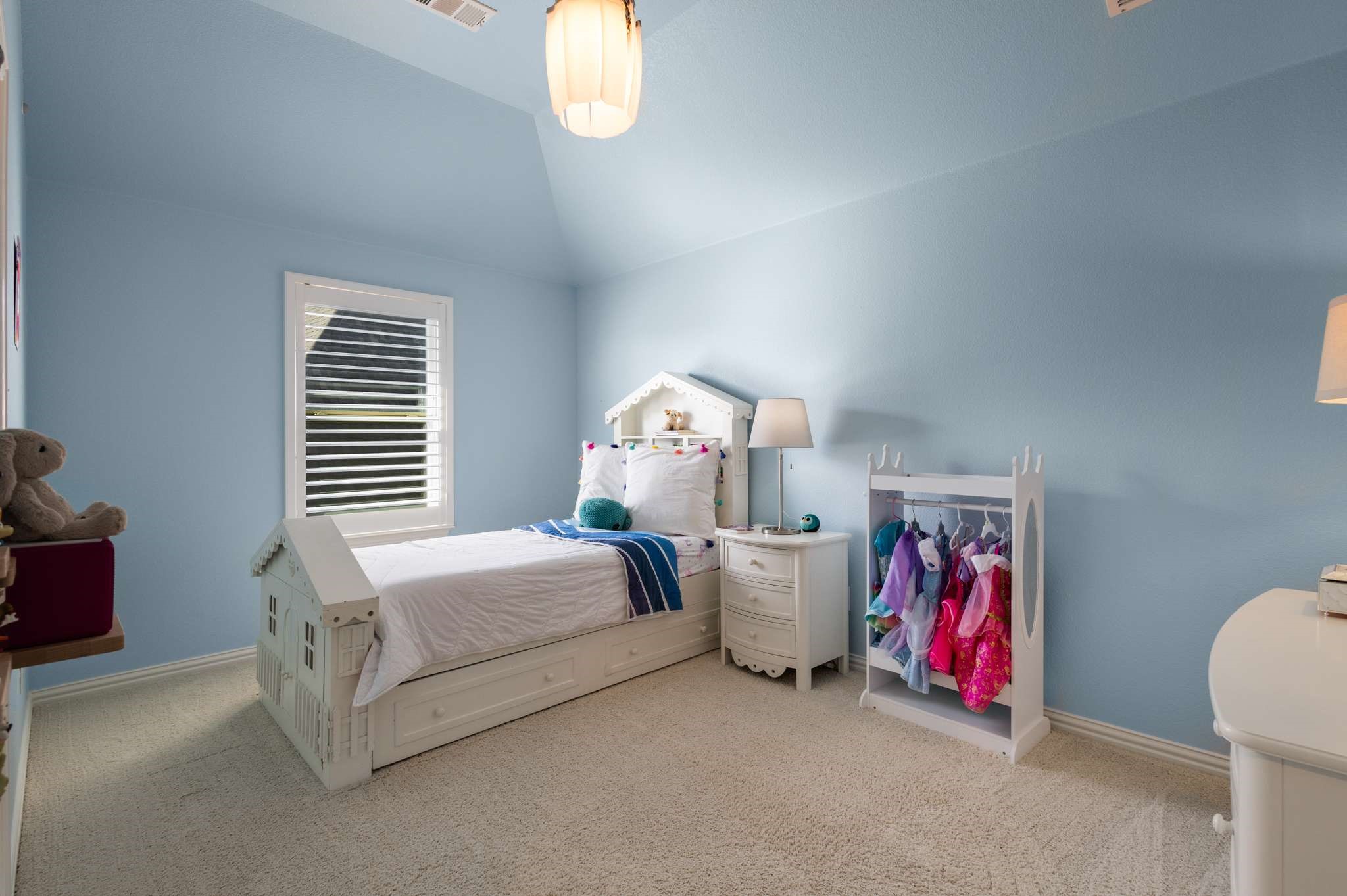 1012 Highpoint Way