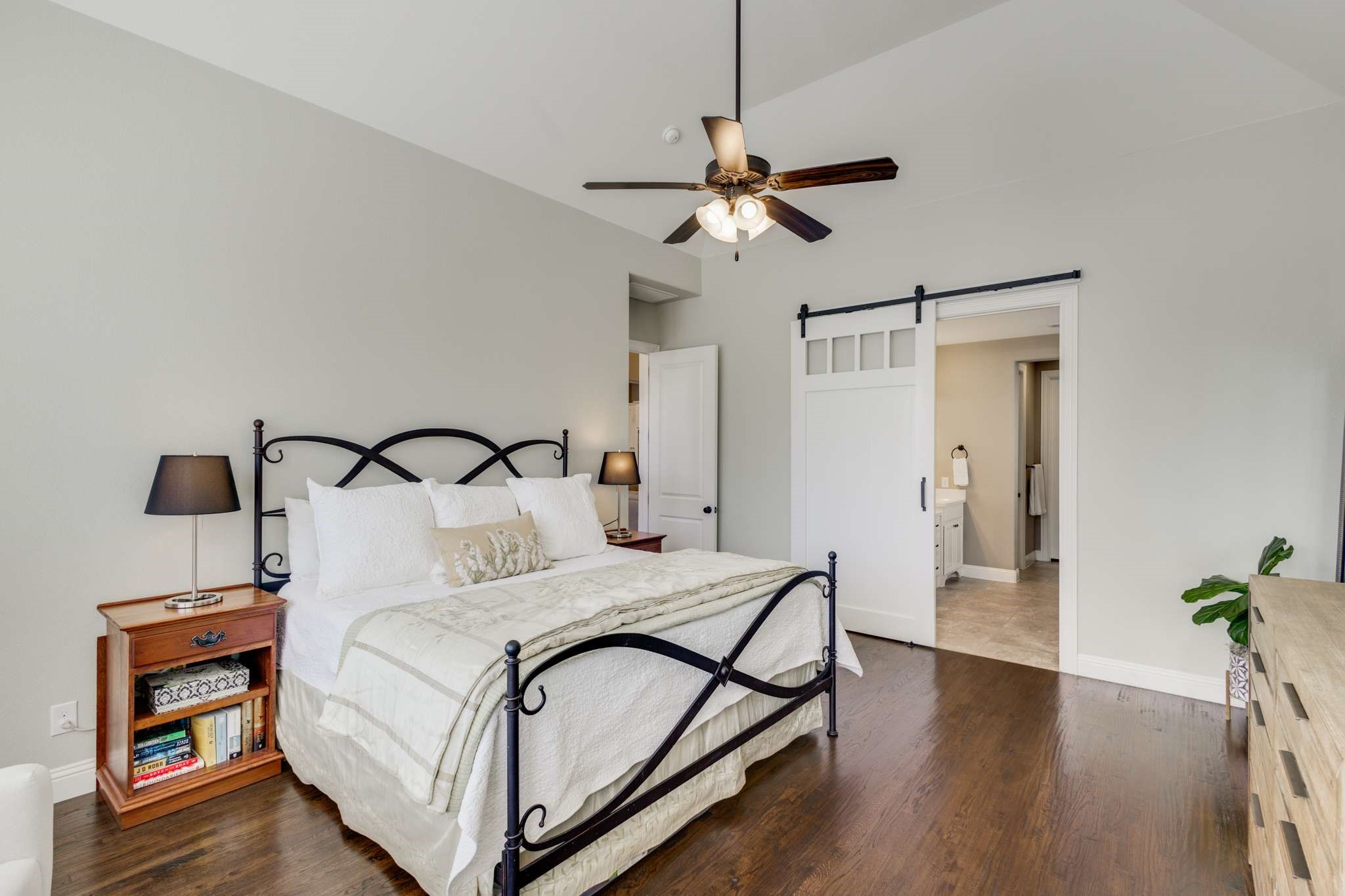 1012 Highpoint Way