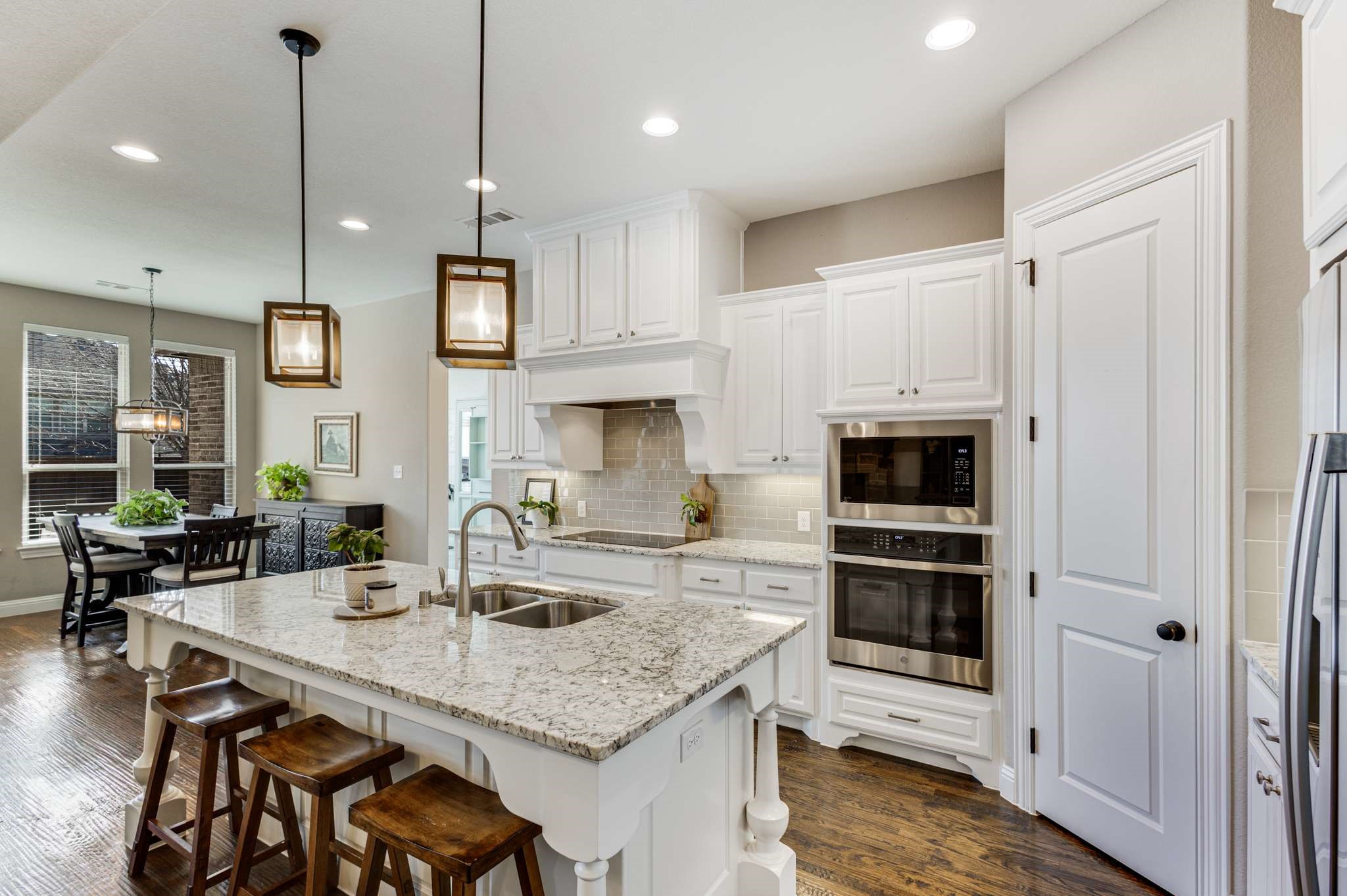 1012 Highpoint Way