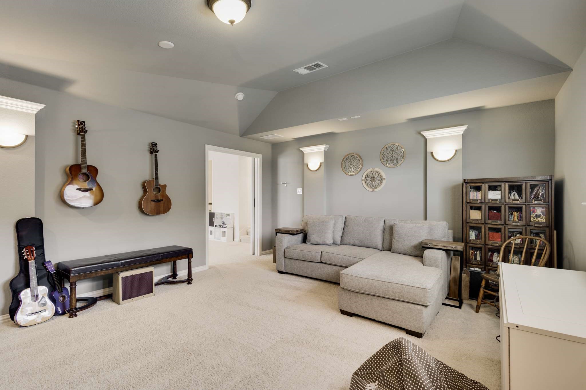 1012 Highpoint Way