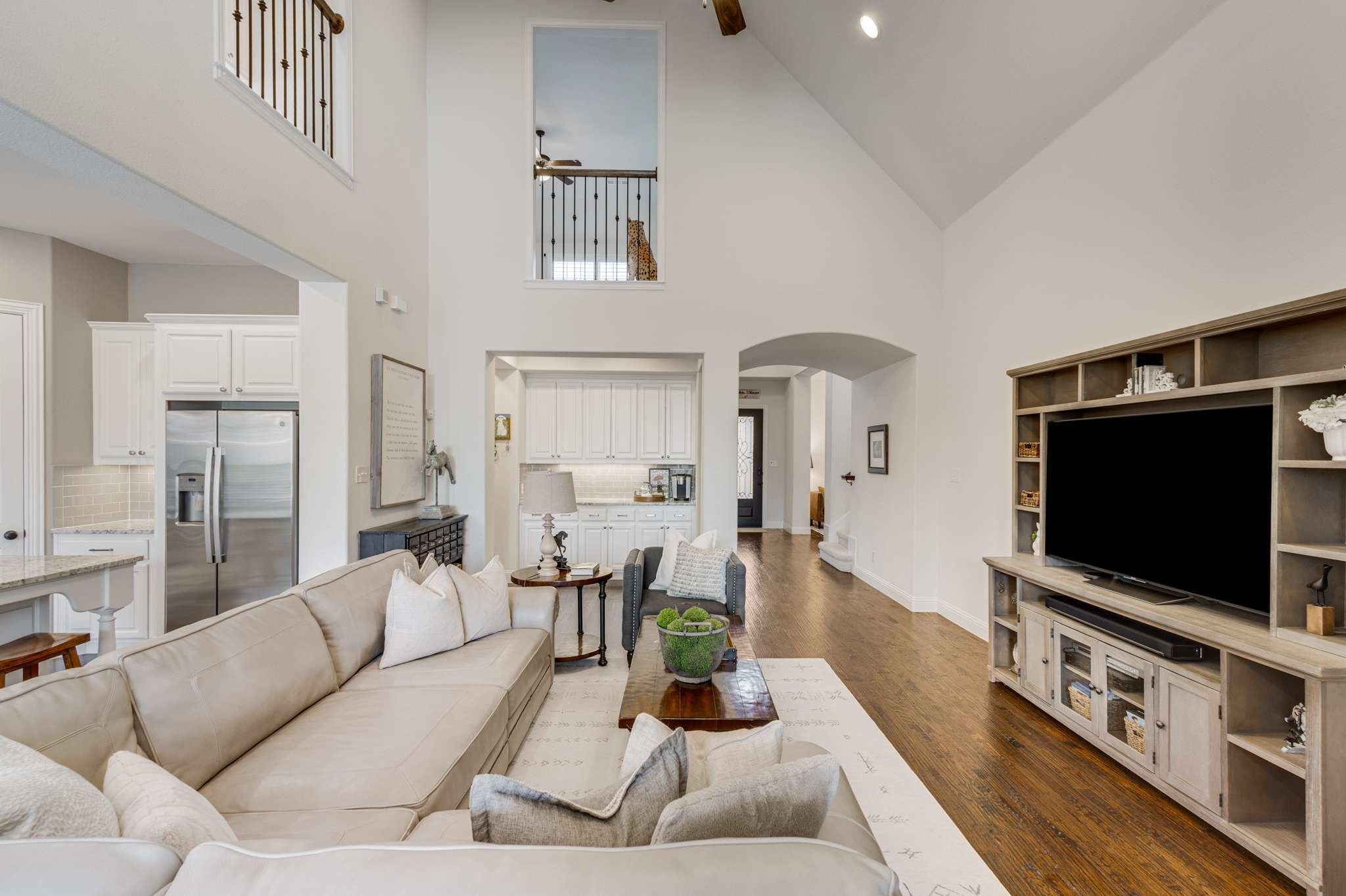 1012 Highpoint Way