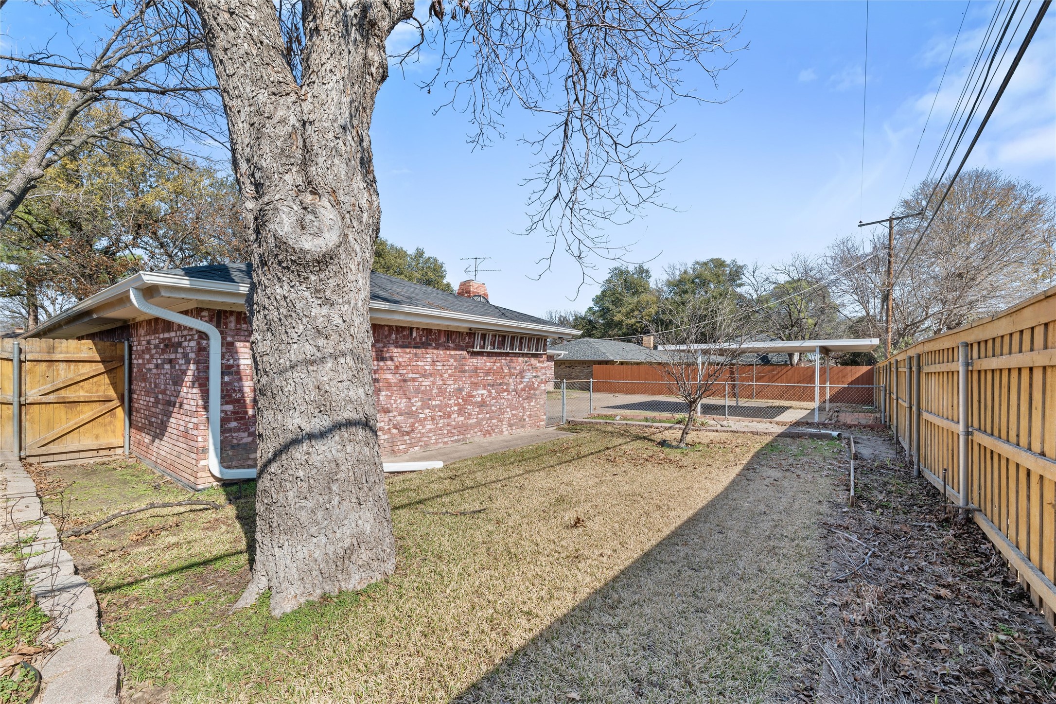 217 W Pleasantview Drive