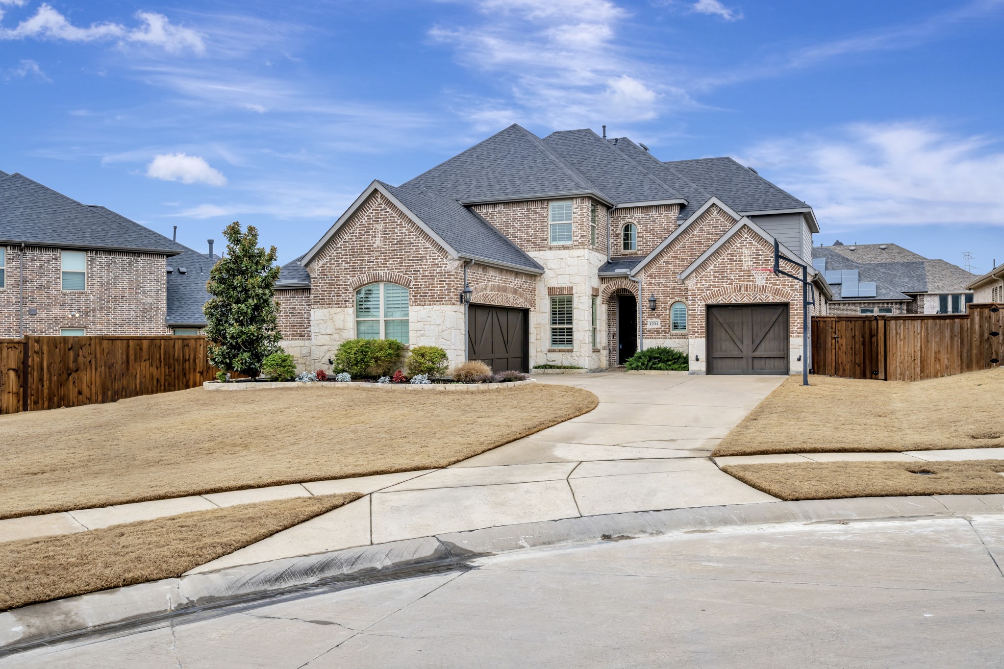 1204 Thornhill Court