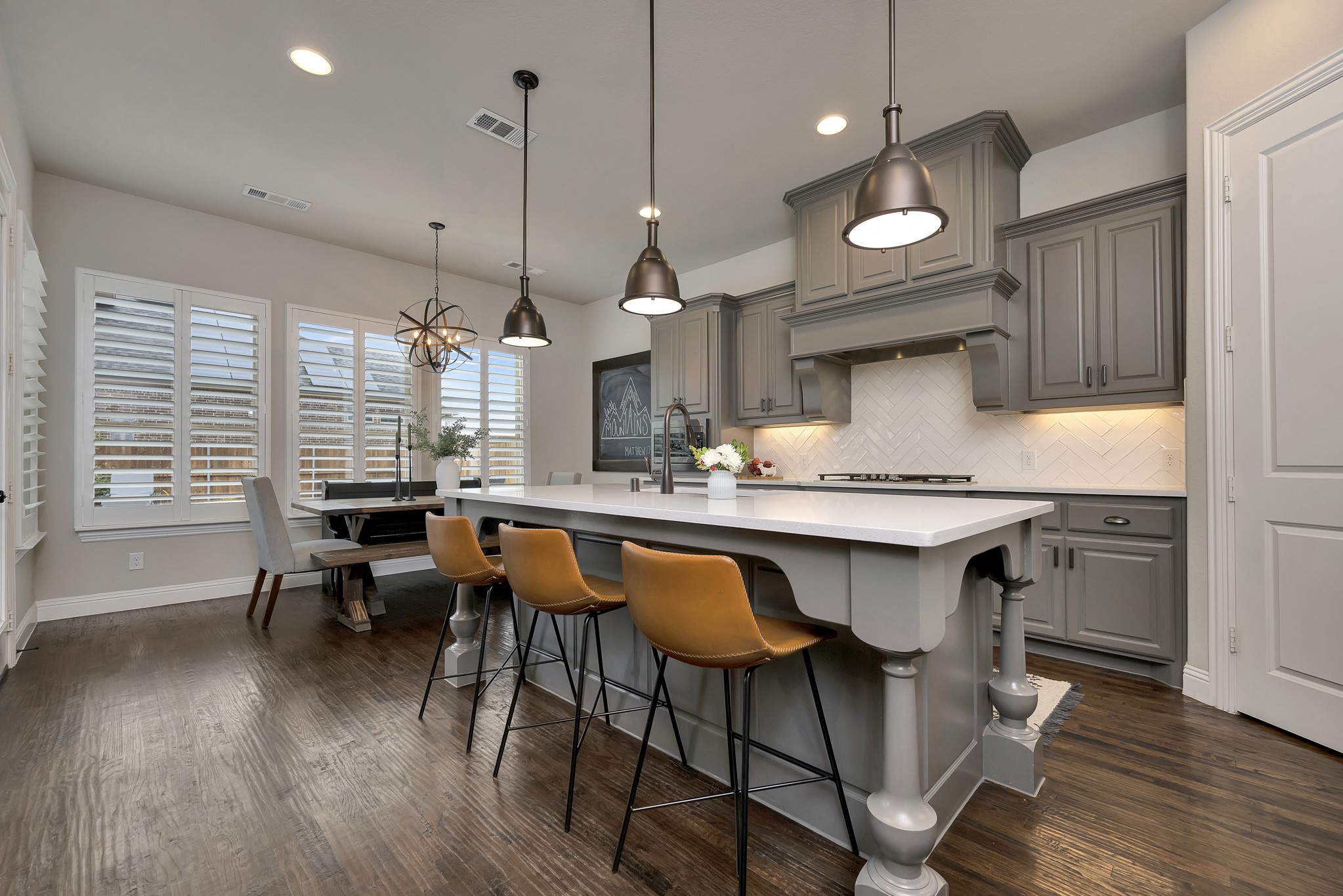 1204 Thornhill Court