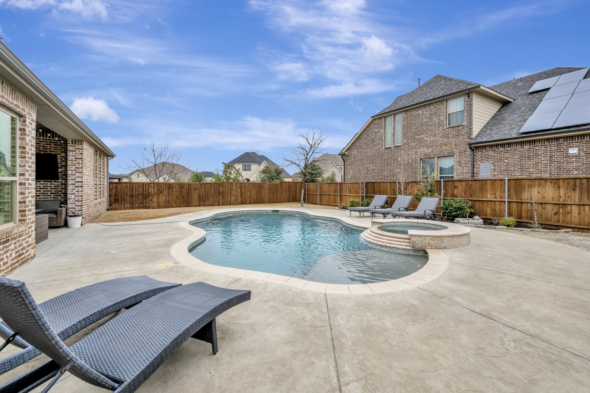 1204 Thornhill Court