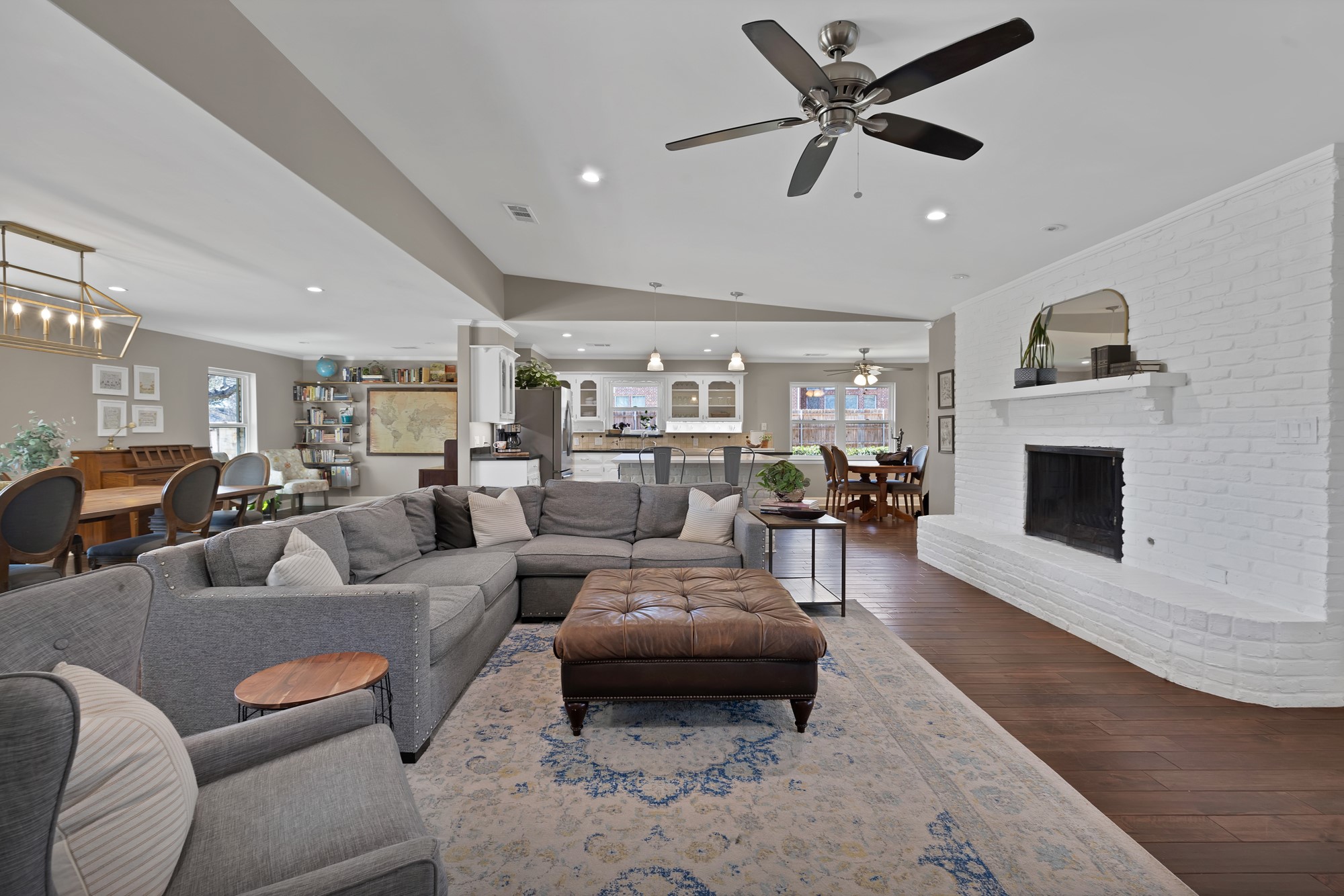 7301 Chapman Drive