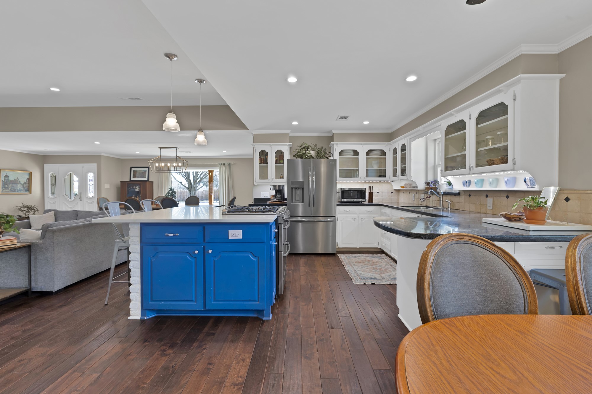 7301 Chapman Drive