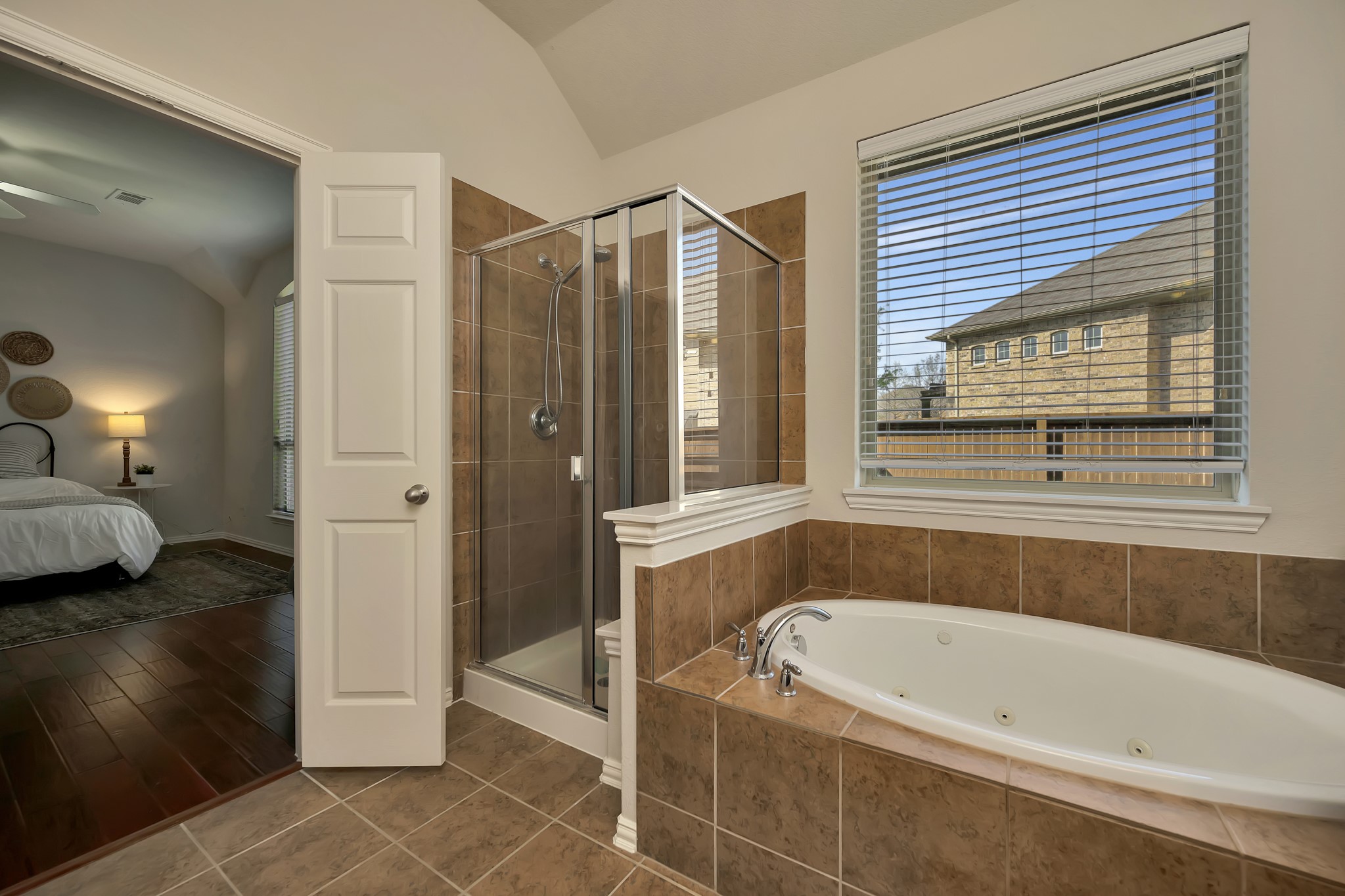 3545 Caspian Cove