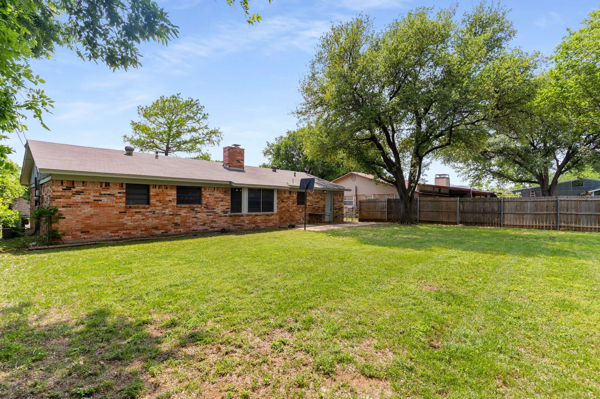 5929 Bowling Drive
