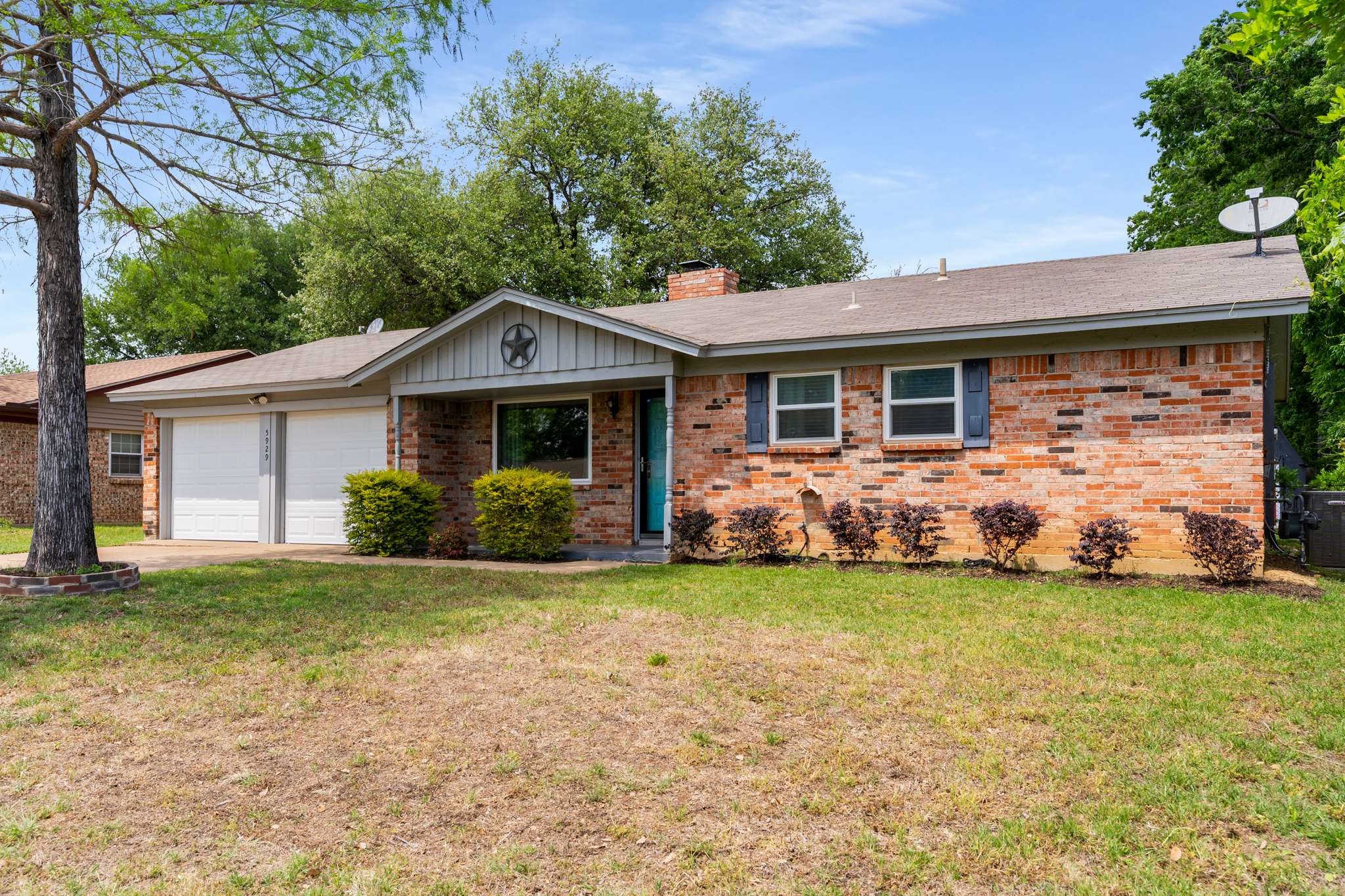 5929 Bowling Drive