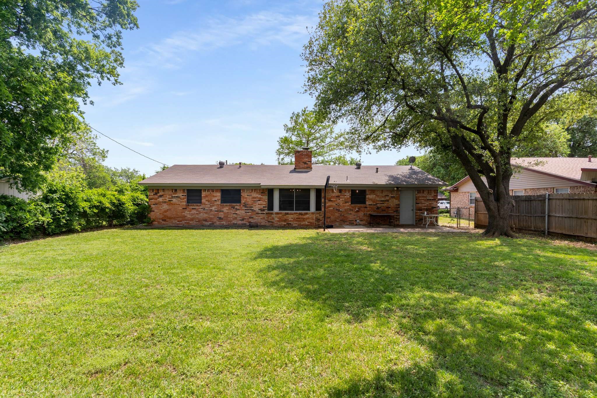 5929 Bowling Drive
