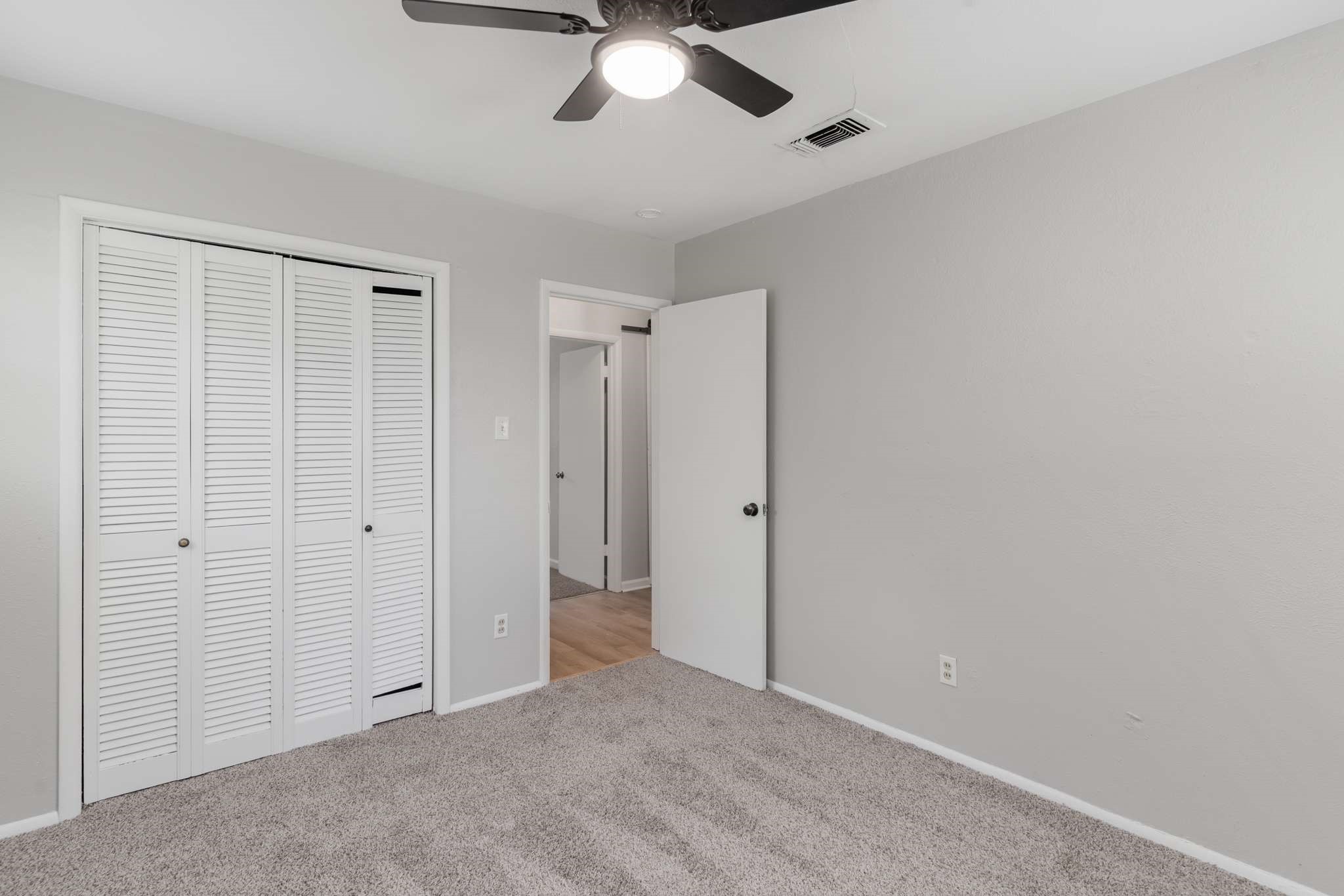 5929 Bowling Drive