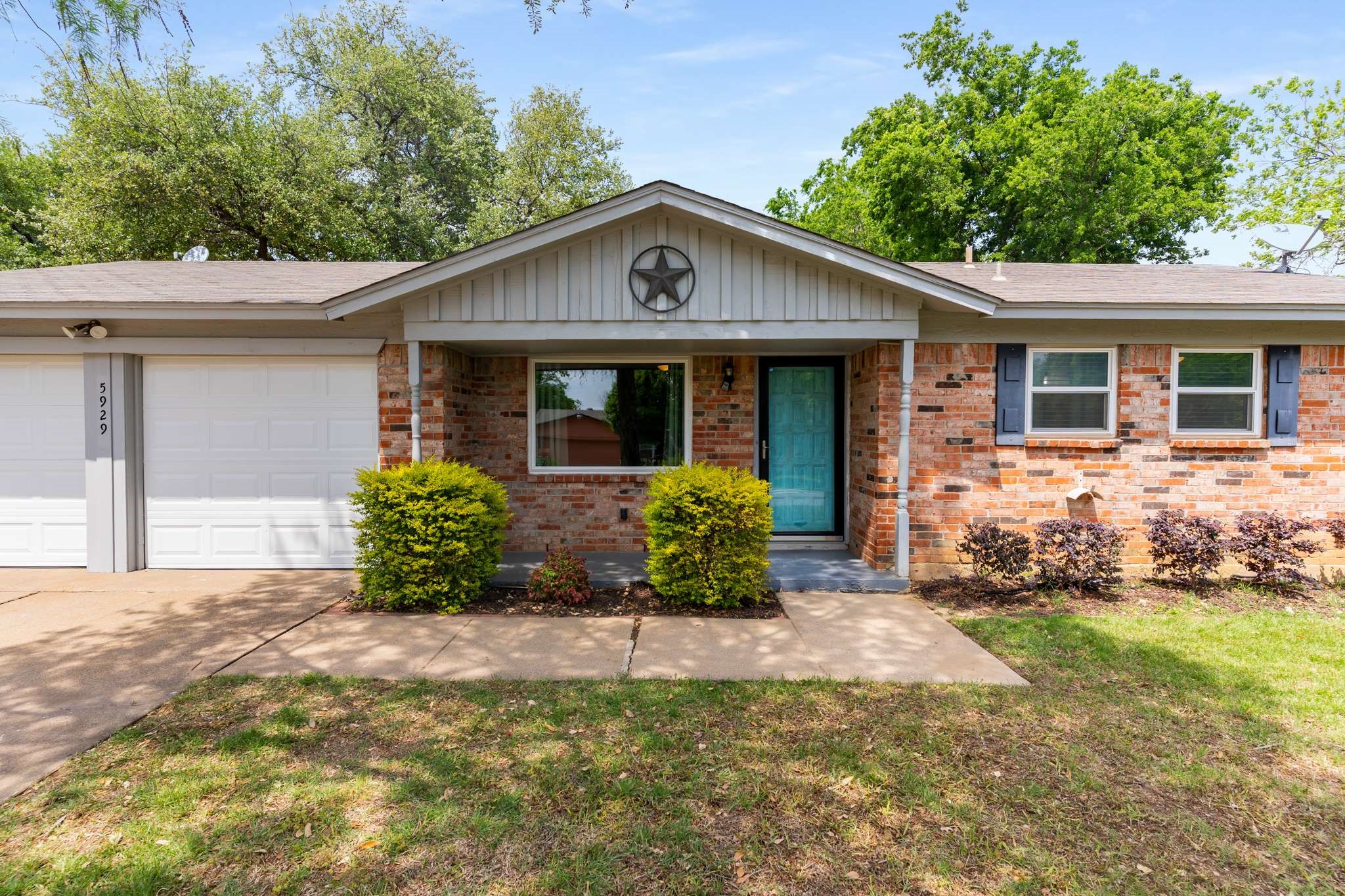 5929 Bowling Drive