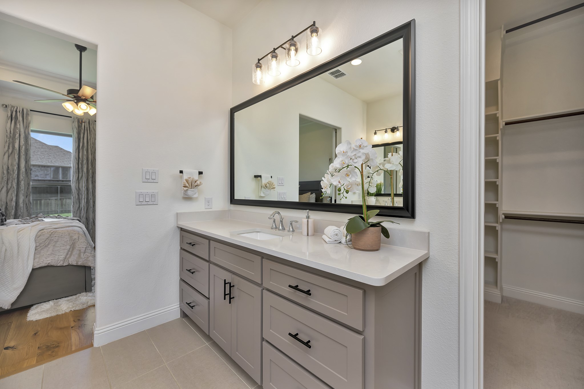 1208 Thornhill Court