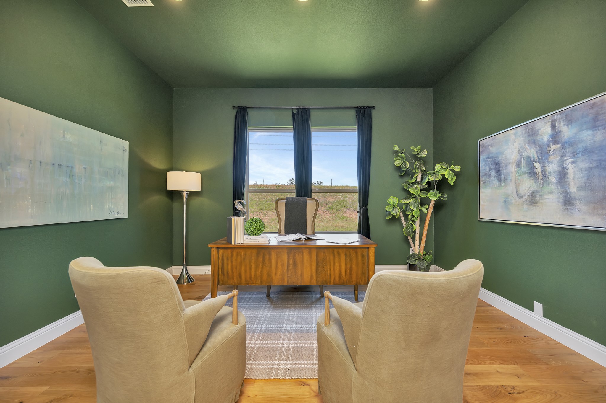 1208 Thornhill Court