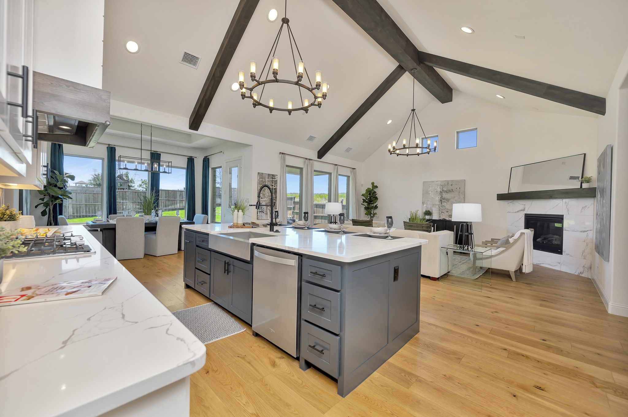 1208 Thornhill Court