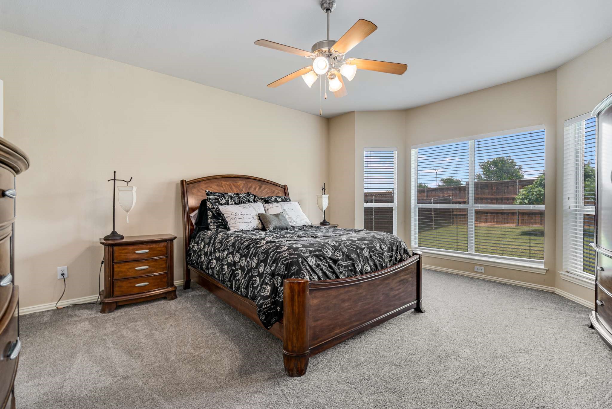 12816 Lizzie Place