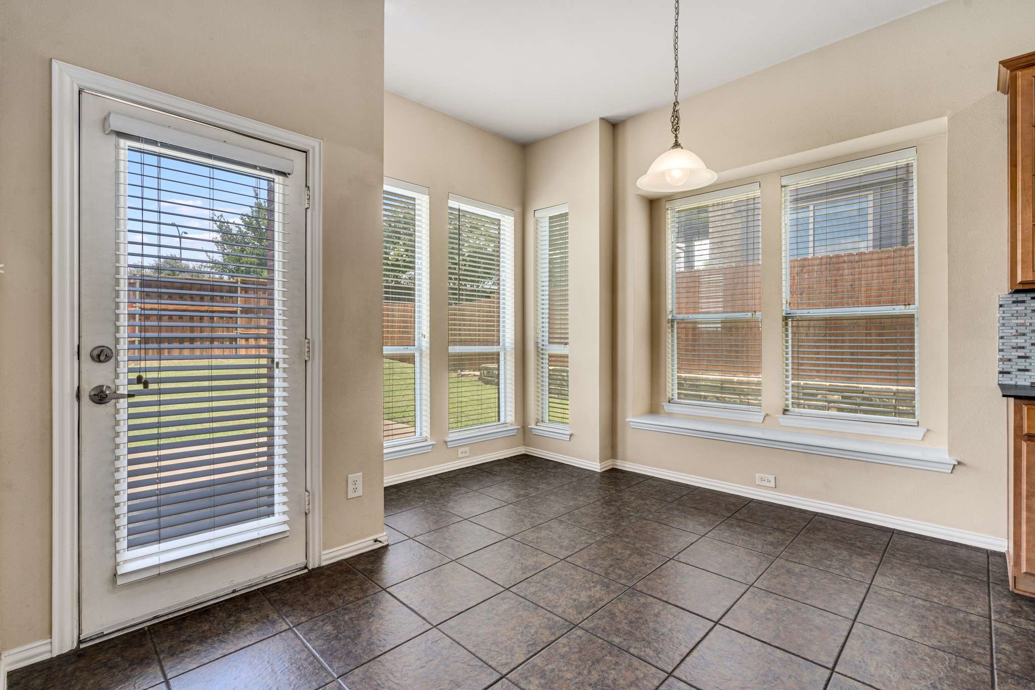 12816 Lizzie Place