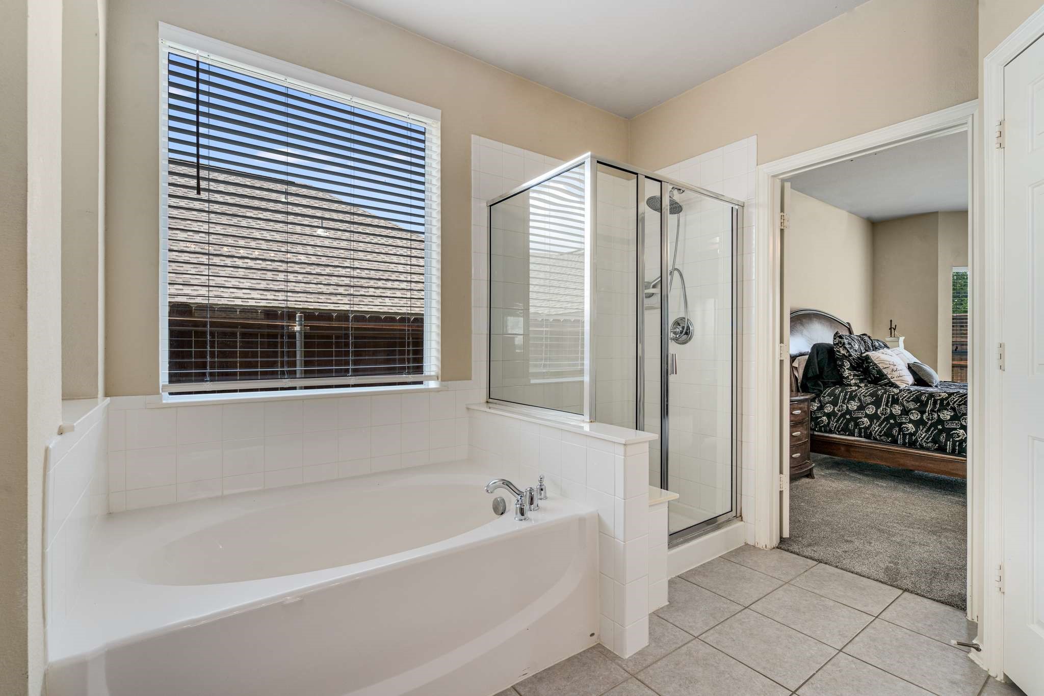 12816 Lizzie Place